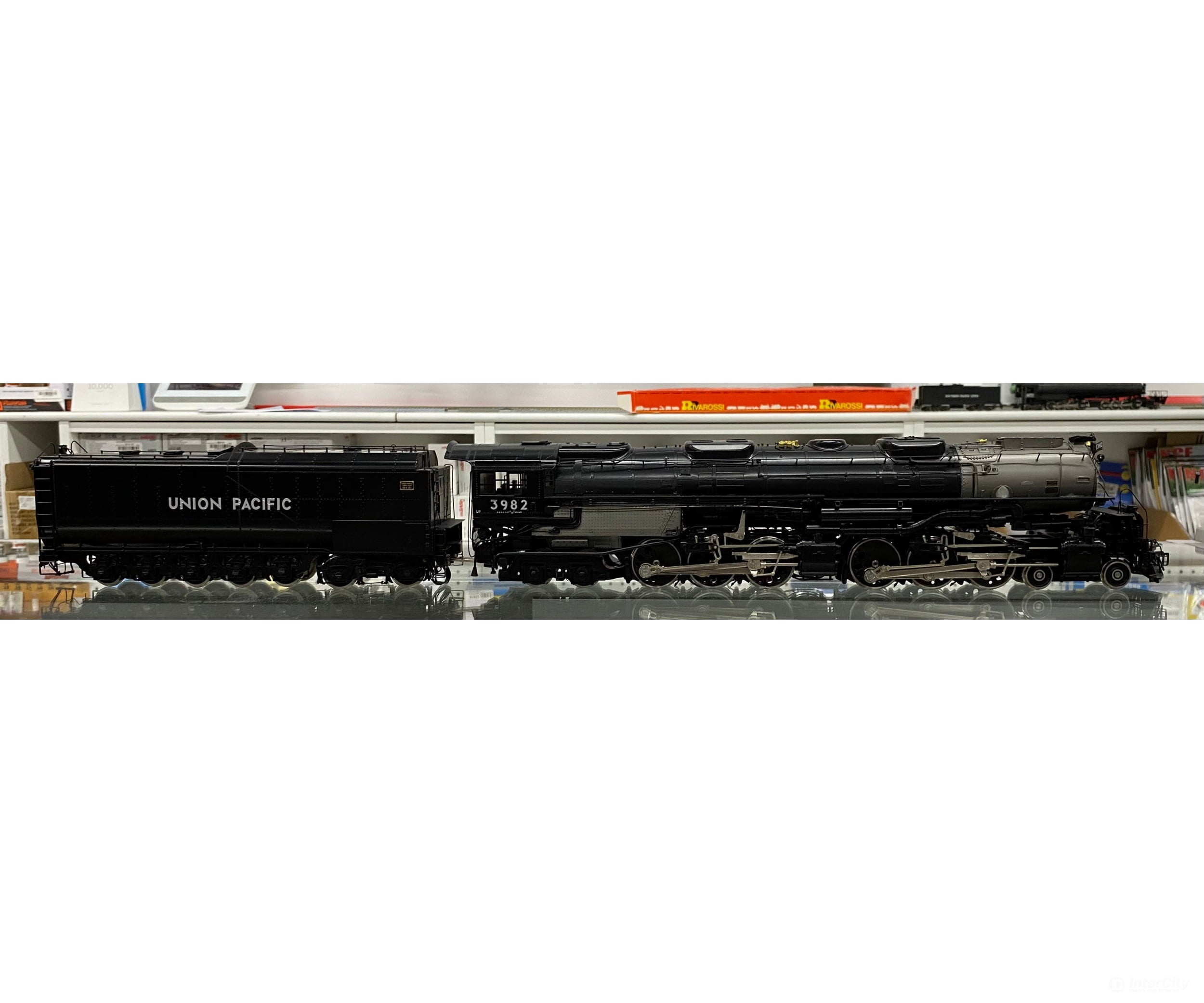 Key Imports O Scale Brass 4-6-6-4 Union Pacific Challenger 4-6-6-4 Late Oil Version Black & Graphite #3982 Locomotives