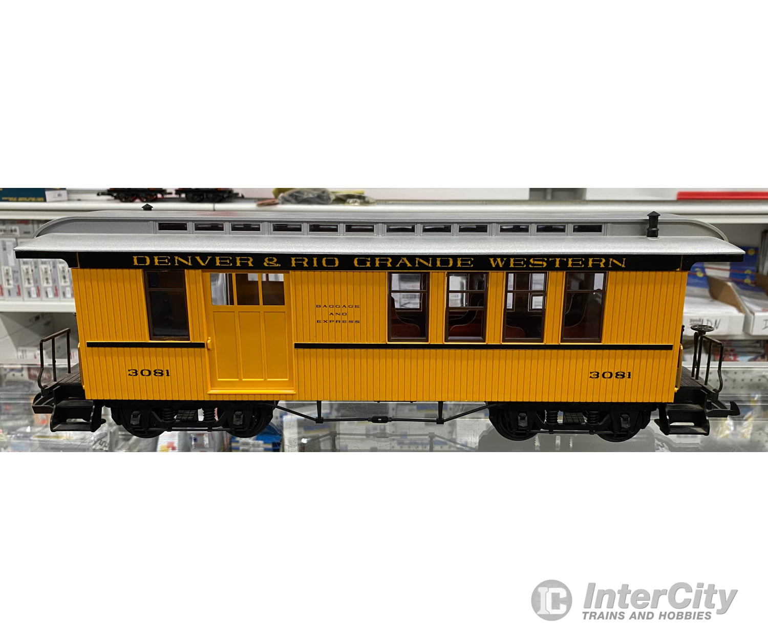 LGB 3081 G Passenger/Baggage Car Denver and Rio Grande Western (DRGW) 3081 Passenger Cars