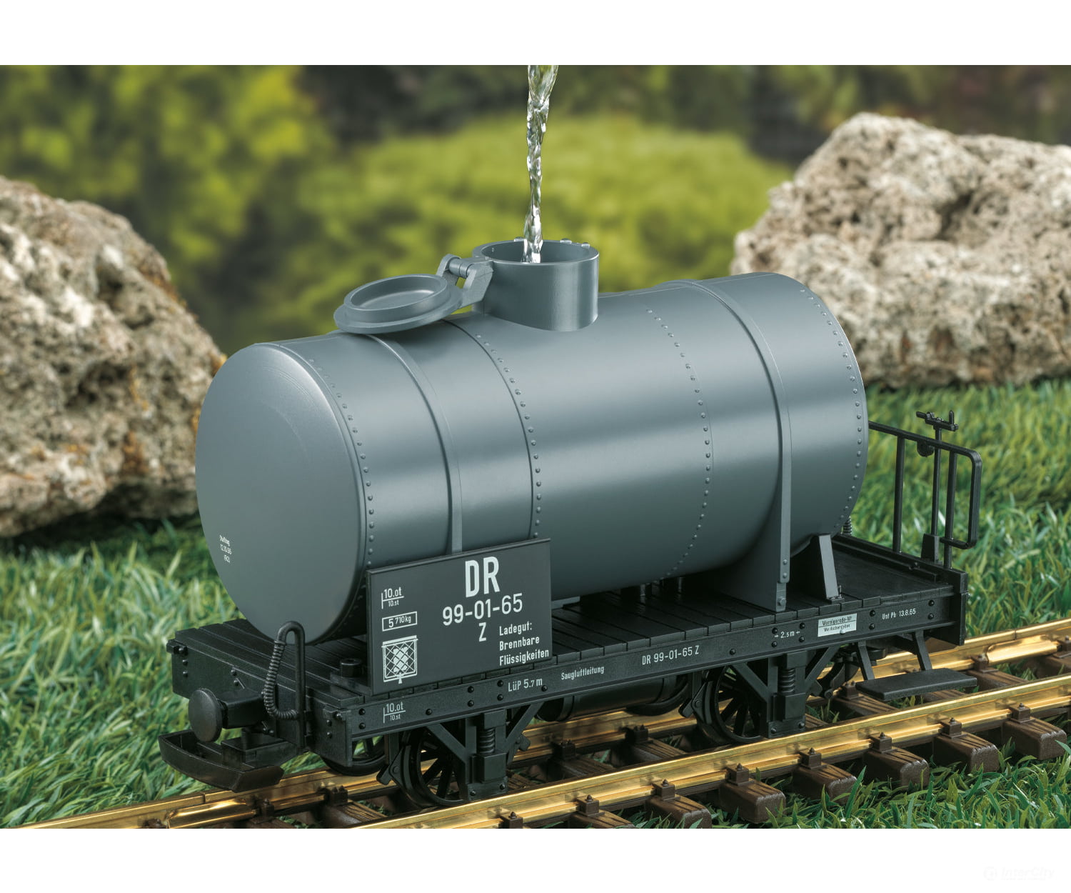 LGB 40556 G DR Tank Car European Freight Cars