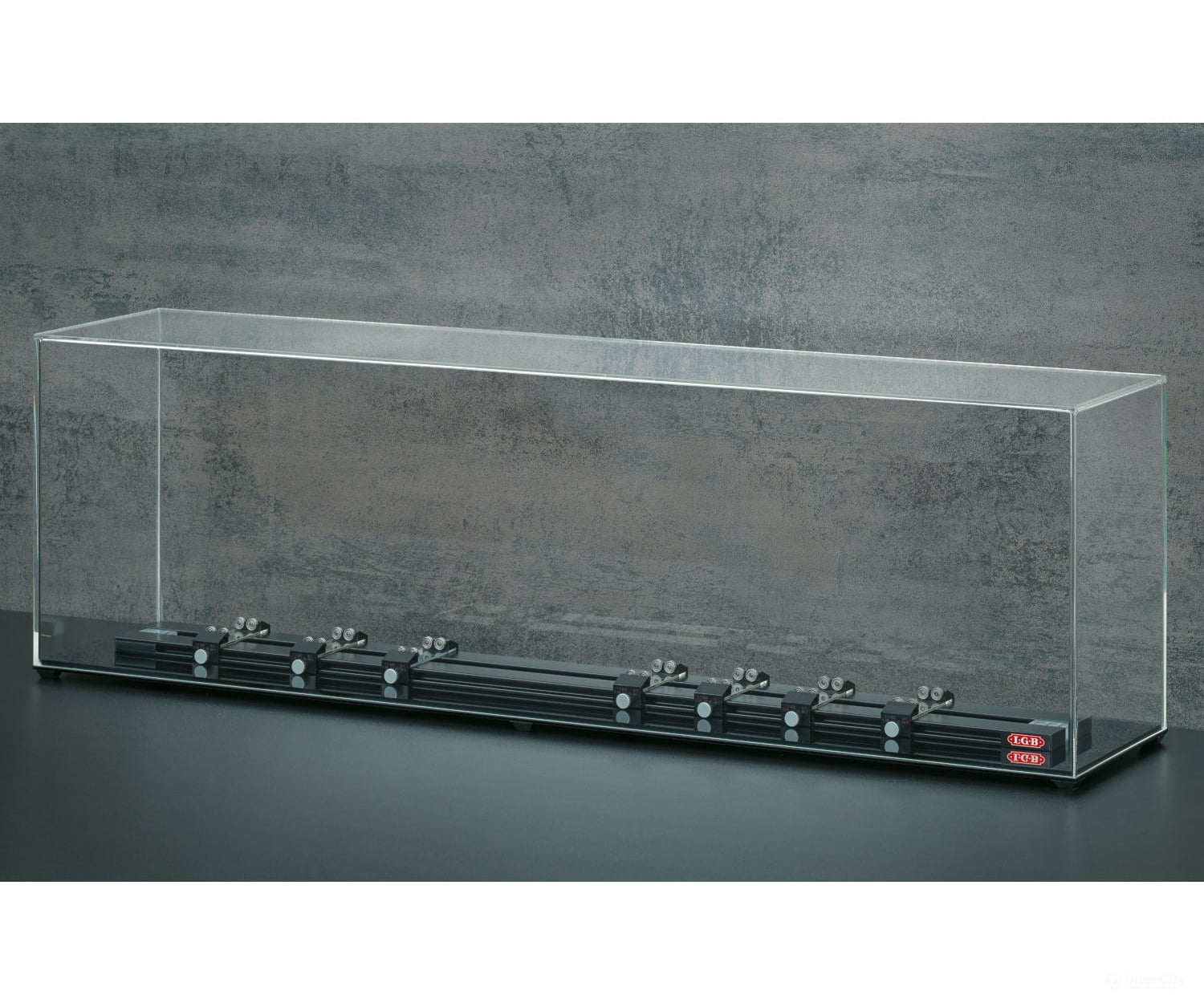 LGB 54000 G Display Case with Roller Test Stand Collectibles