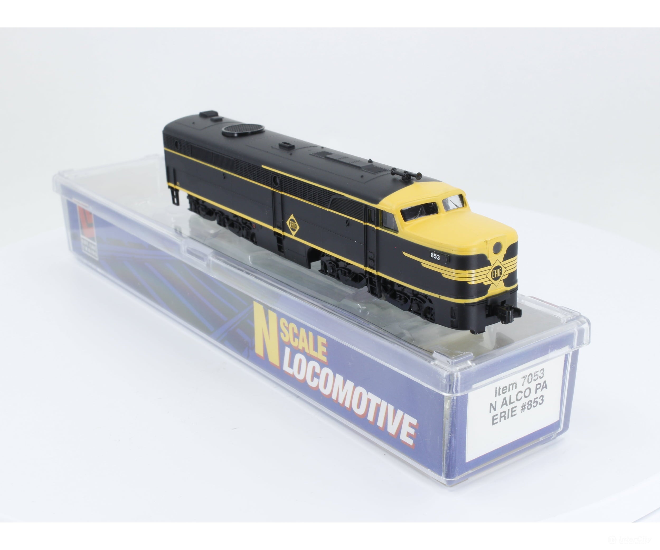 Life-Like 7053 N Alco Pa Erie Locomotive 853 Analog Dc (2) Locomotives