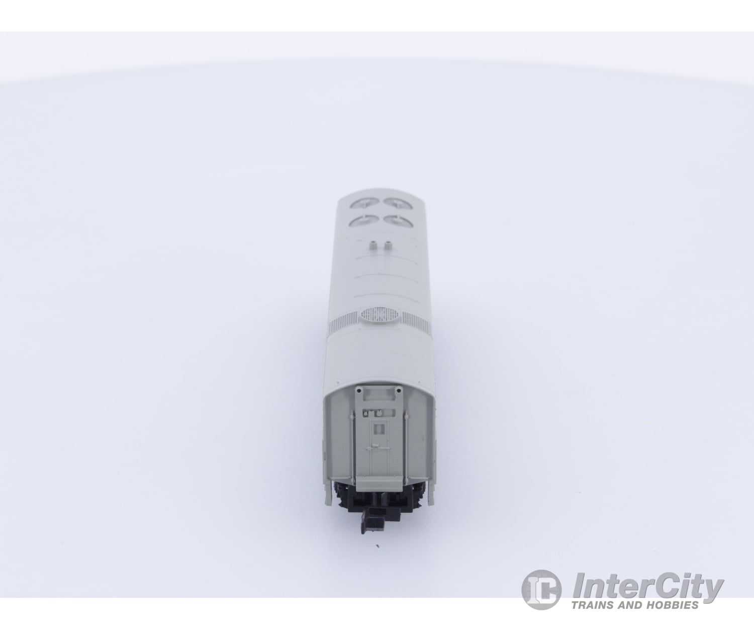 Life-Like 7229 N C-Liner Powered B Unit Locomotive Undecorated Analog DC Locomotives