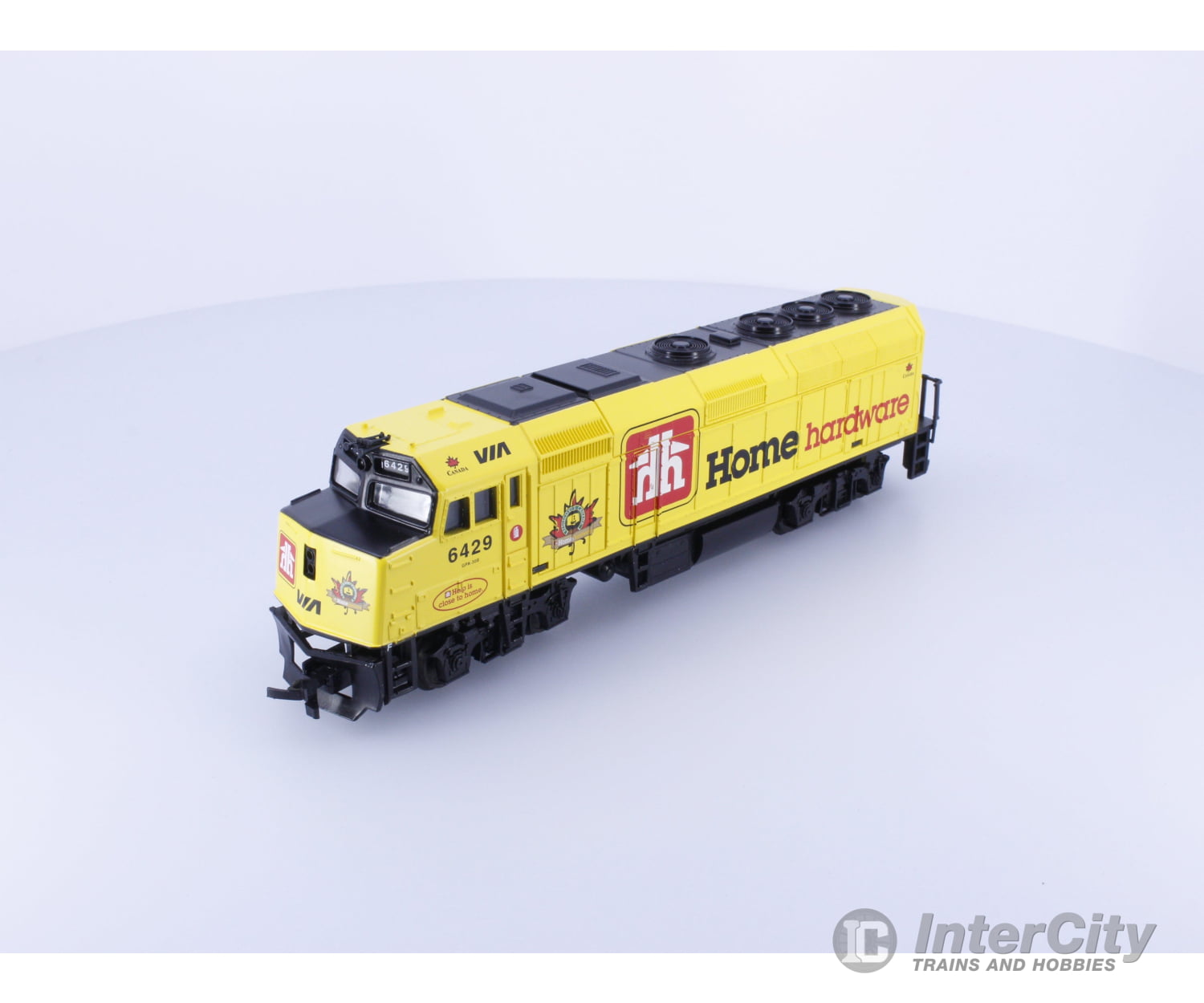 Life-Like 7287-250 HO F40 Home Hardware Edition Via Rail (VIA) 6429 Analog DC Locomotives