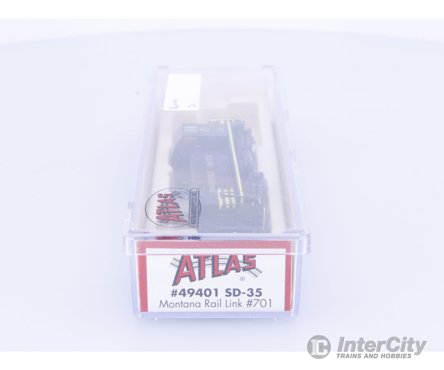 Life-Like 7517 N SW9/1200 Diesel Locomotive Northern Pacific (NP) 138 Analog DC Locomotives