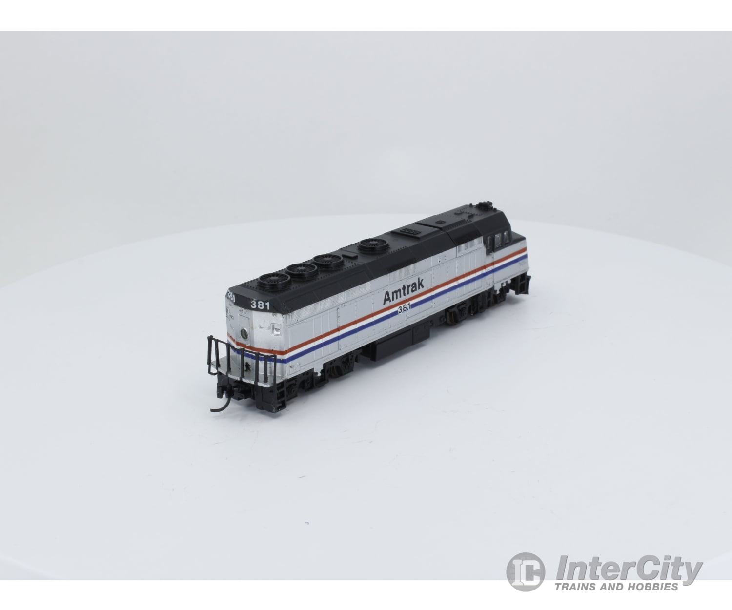 Life-Like 7641 N F-40 Locomotive Amtrak (Amtk) 381 Analog Dc (1) Locomotives