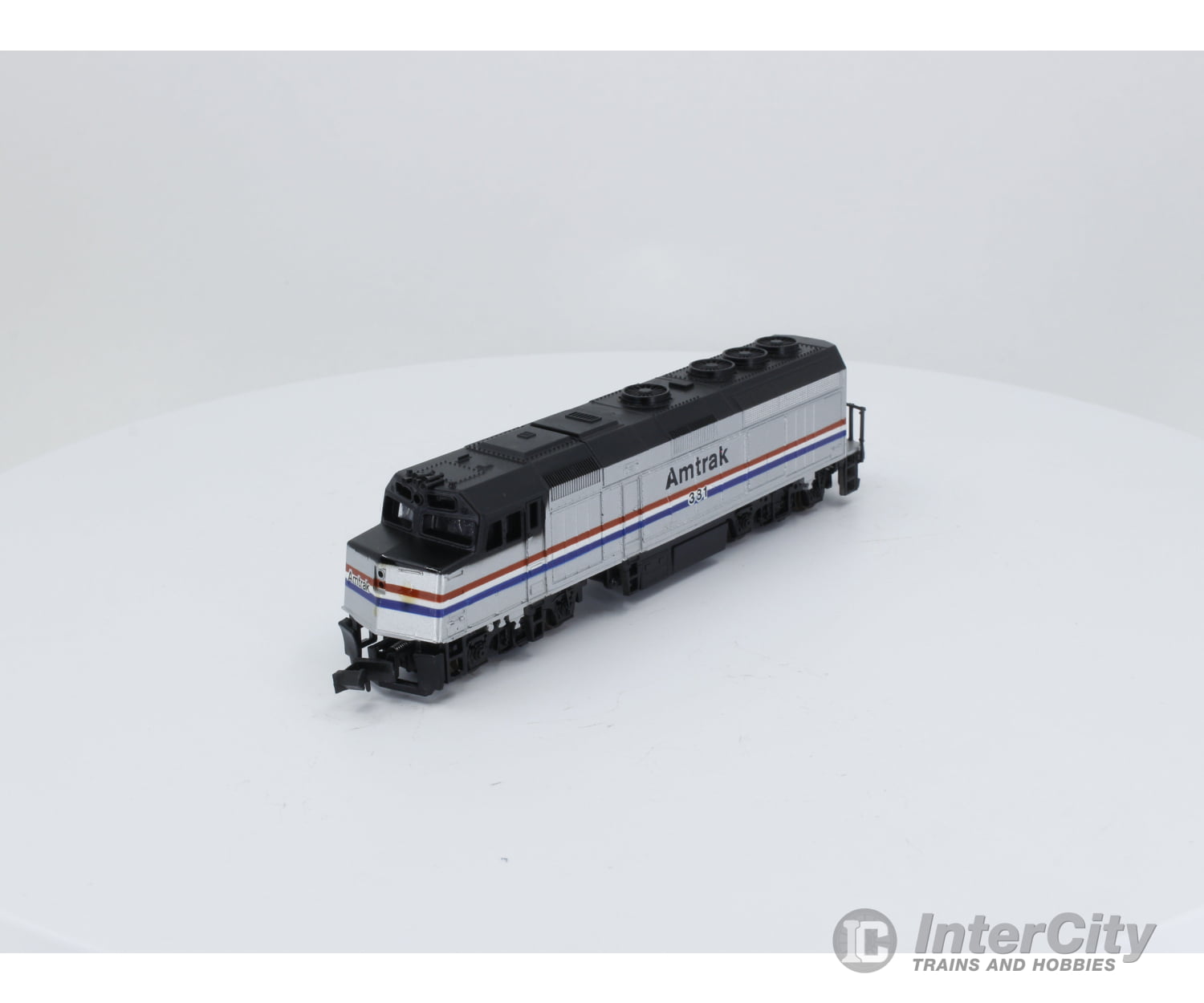 Life-Like 7641 N F-40 Locomotive Amtrak (Amtk) 381 Analog Dc (3) Locomotives