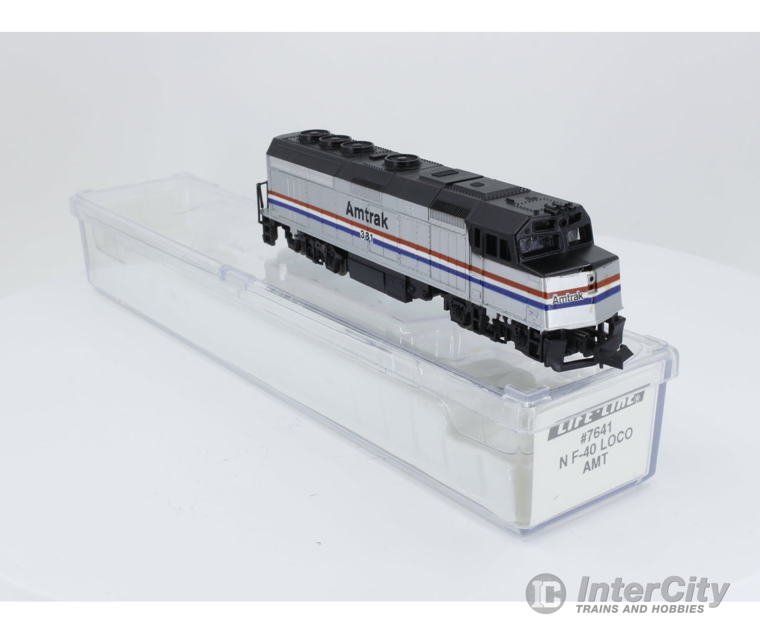 Life-Like 7641 N F-40 Locomotive Amtrak (Amtk) 381 Analog Dc (3) Locomotives