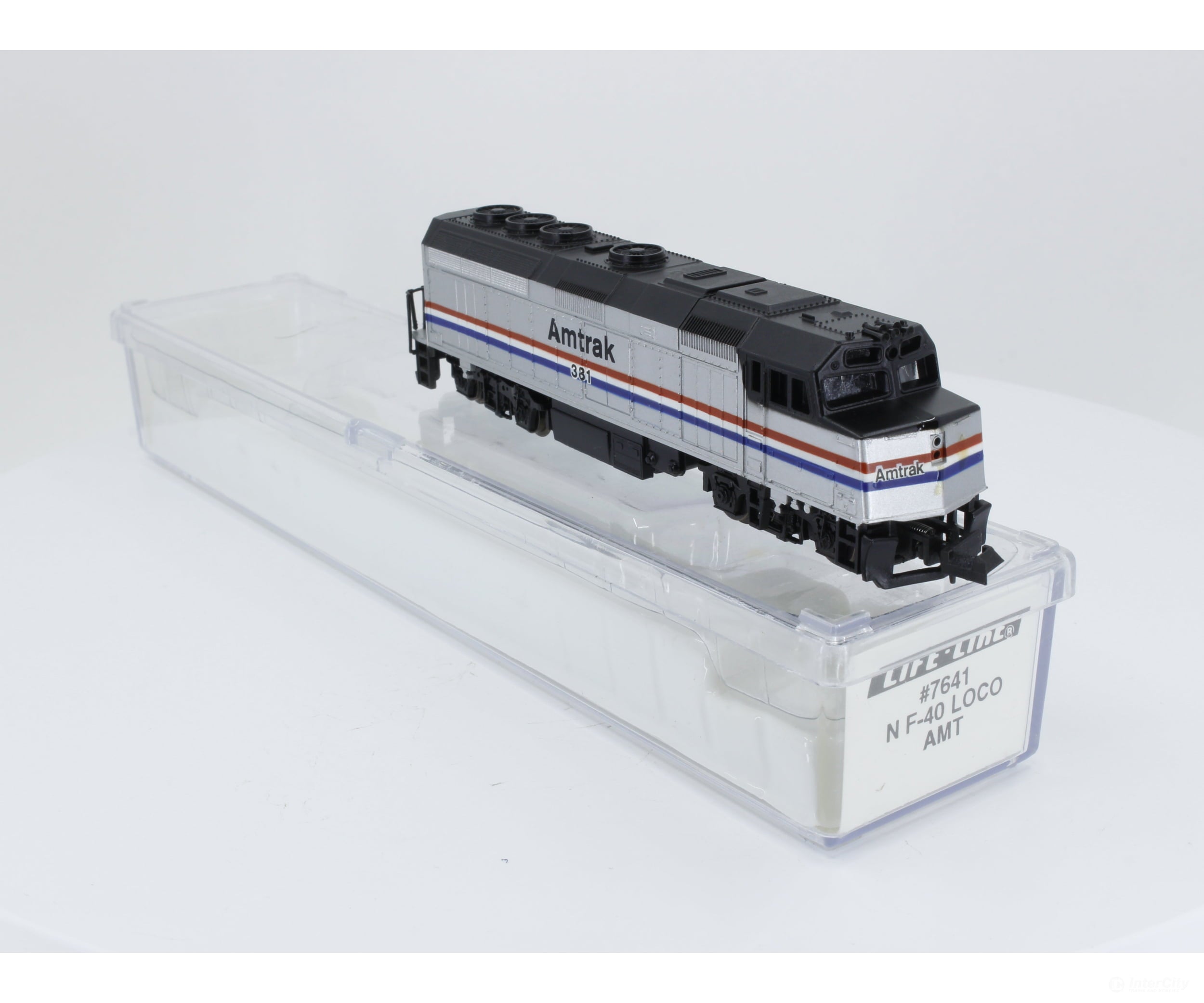 Life-Like 7641 N F-40 Locomotive Amtrak (Amtk) 381 Analog Dc (3) Locomotives