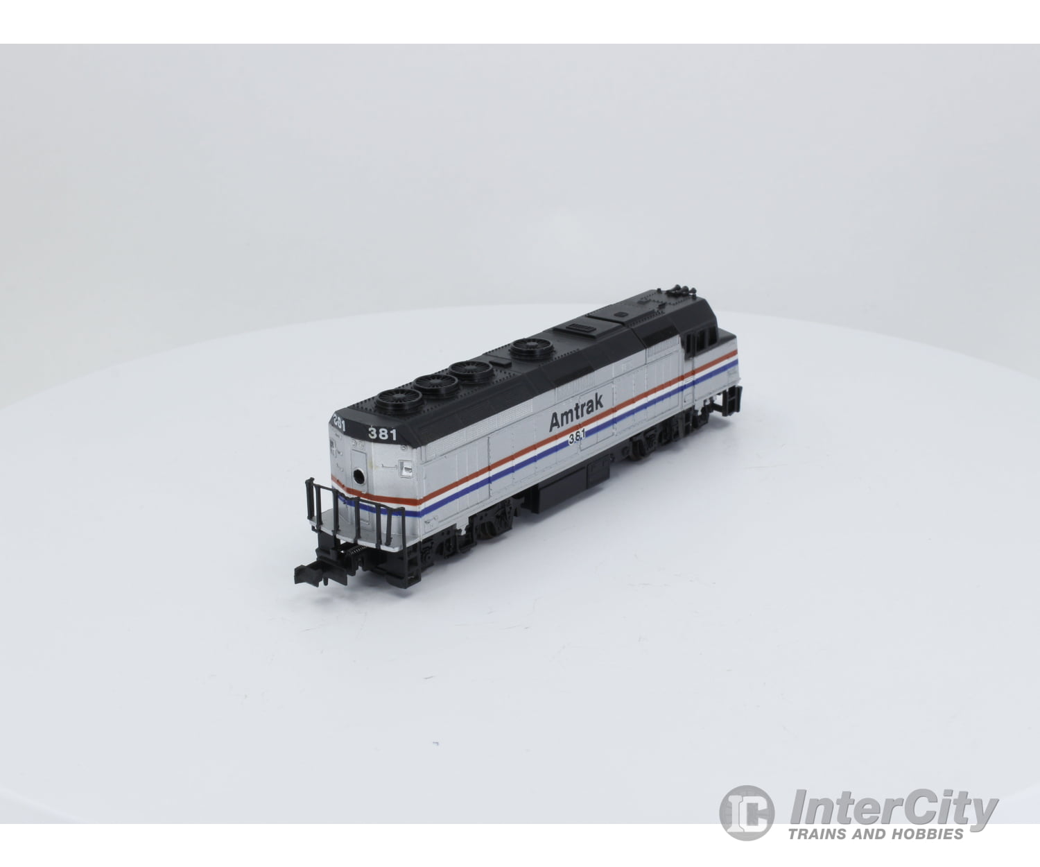 Life-Like 7641 N F-40 Locomotive Amtrak (Amtk) 381 Analog Dc (3) Locomotives
