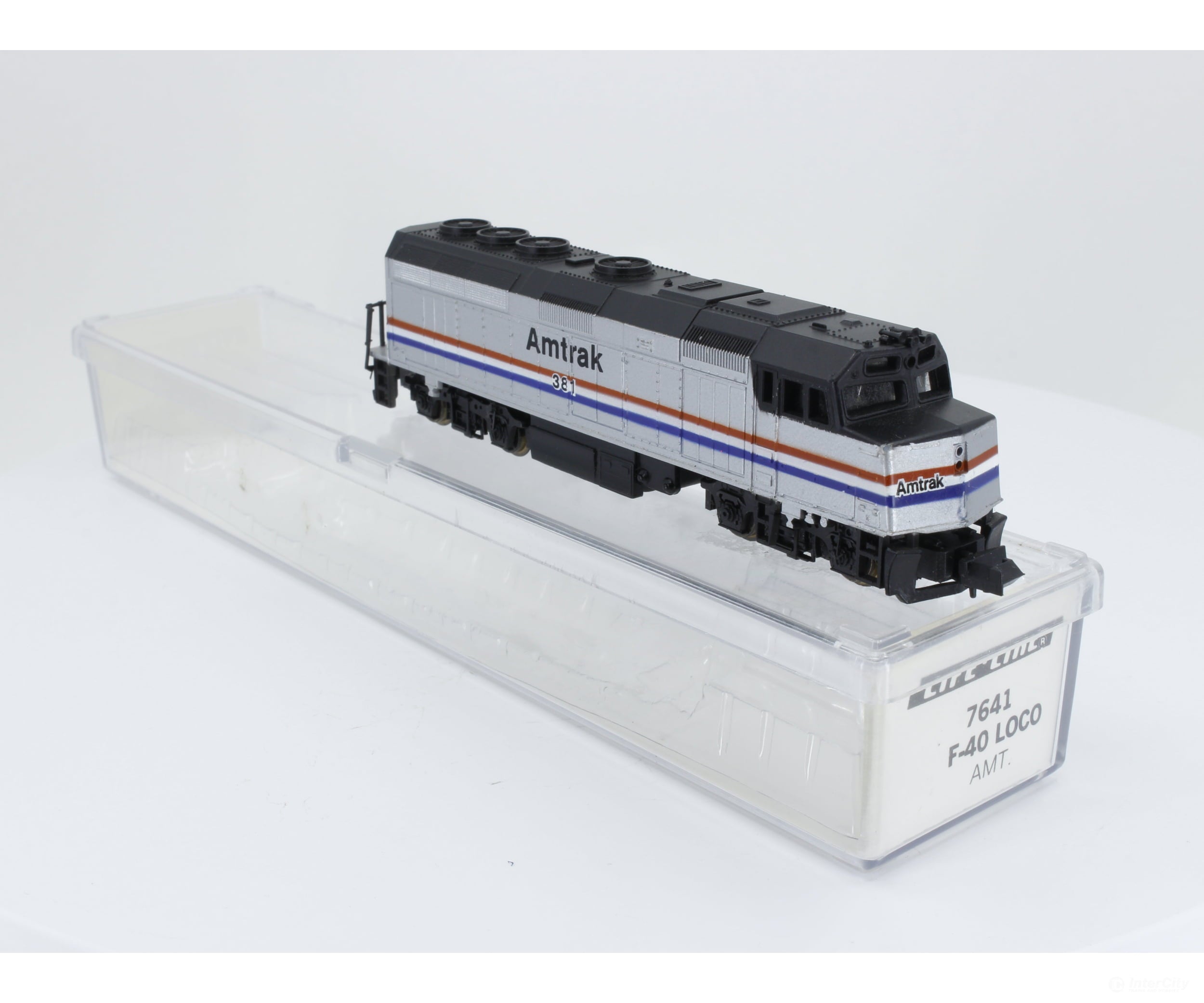 Life-Like 7641 N F-40 Locomotive Amtrak (Amtk) 381 Analog Dc (4) Locomotives