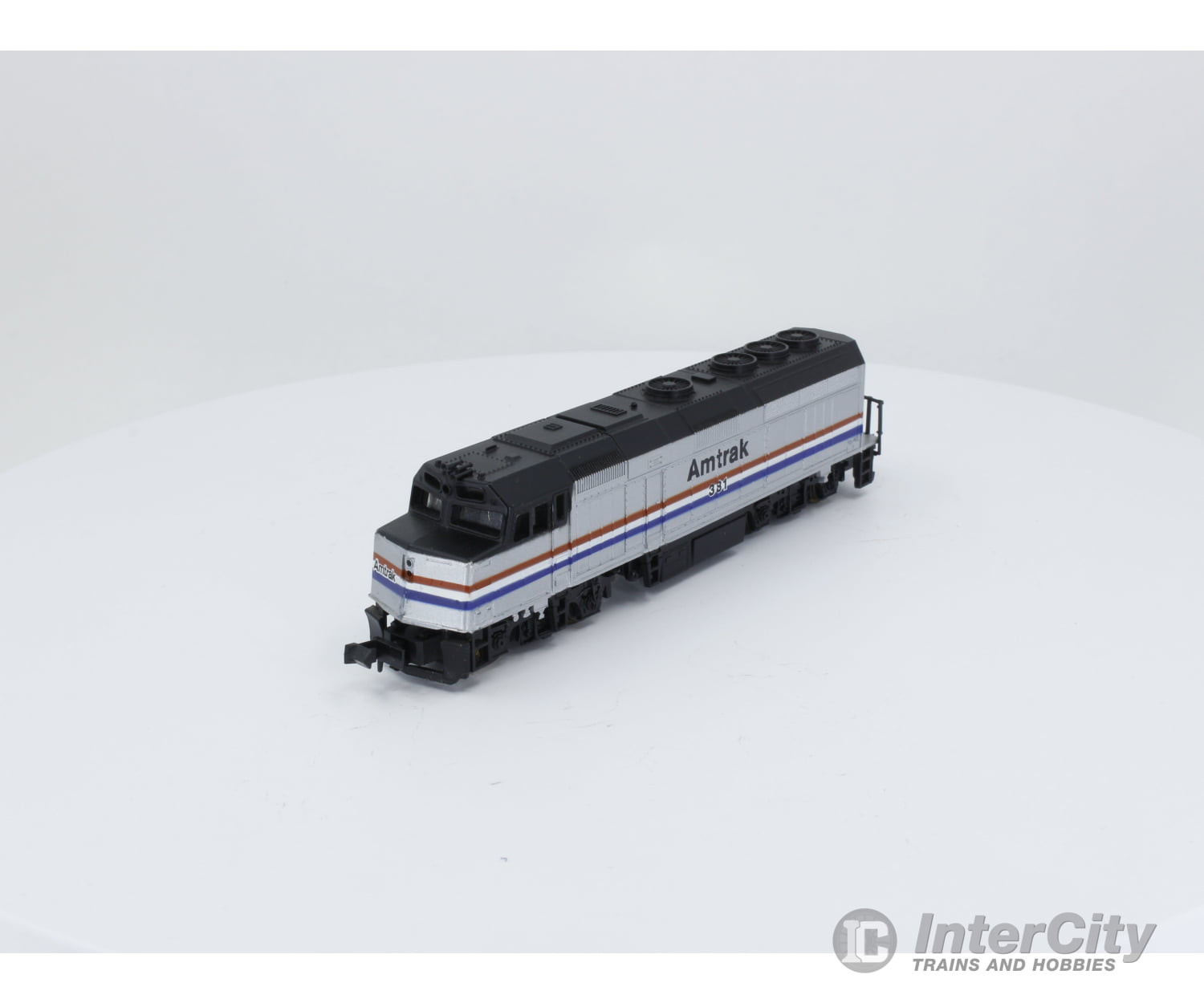 Life-Like 7641 N F-40 Locomotive Amtrak (Amtk) 381 Analog Dc (4) Locomotives