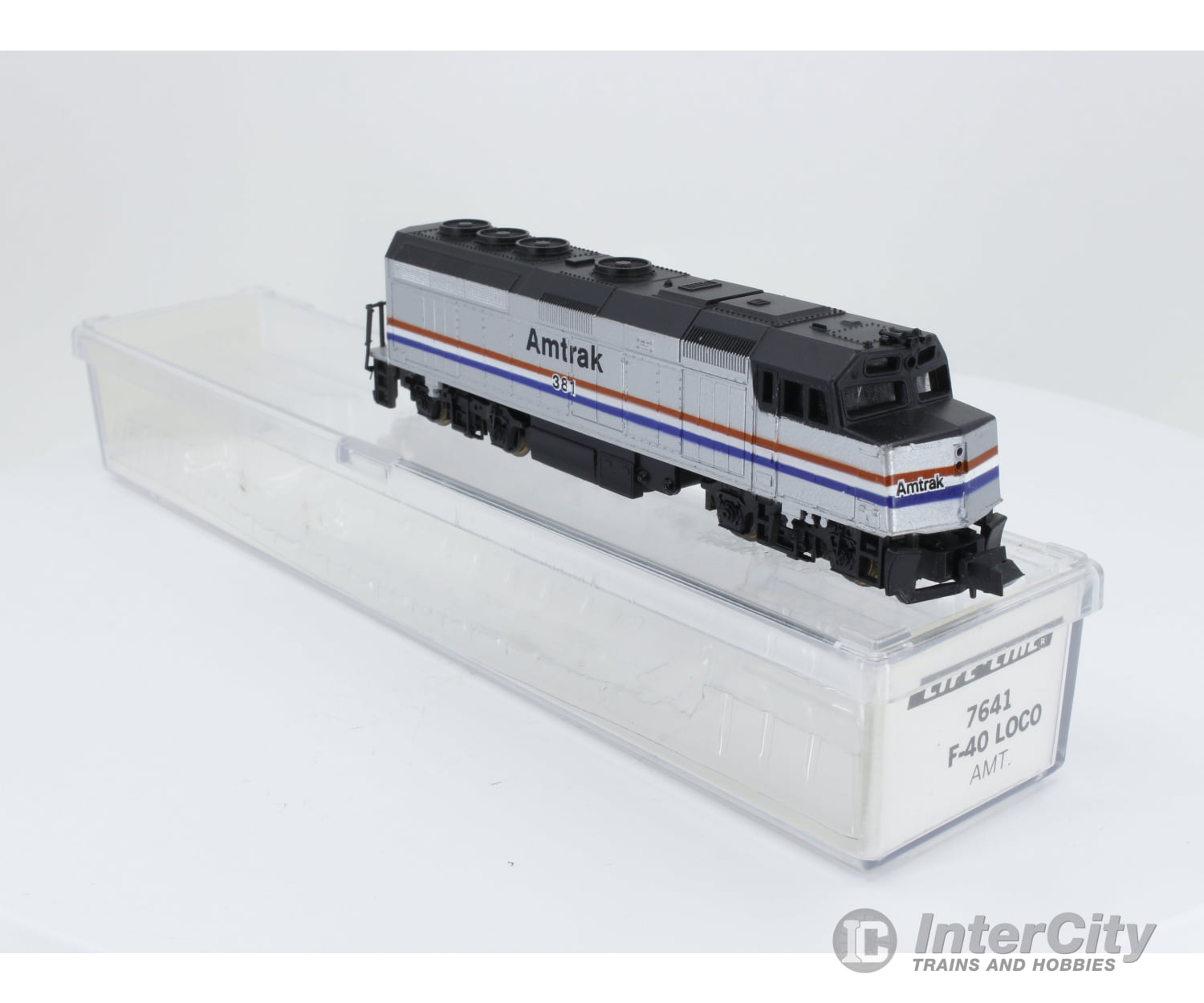 Life-Like 7641 N F-40 Locomotive Amtrak (Amtk) 381 Analog Dc (4) Locomotives