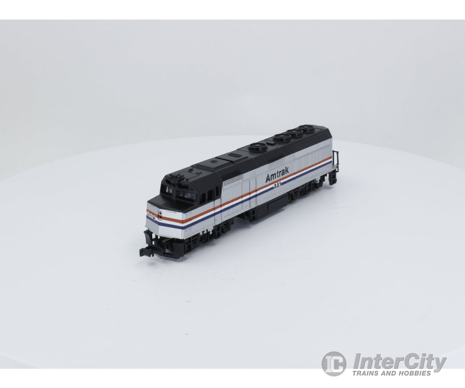 Life-Like 7641 N F-40 Locomotive Amtrak (Amtk) 381 Analog Dc (5) Locomotives