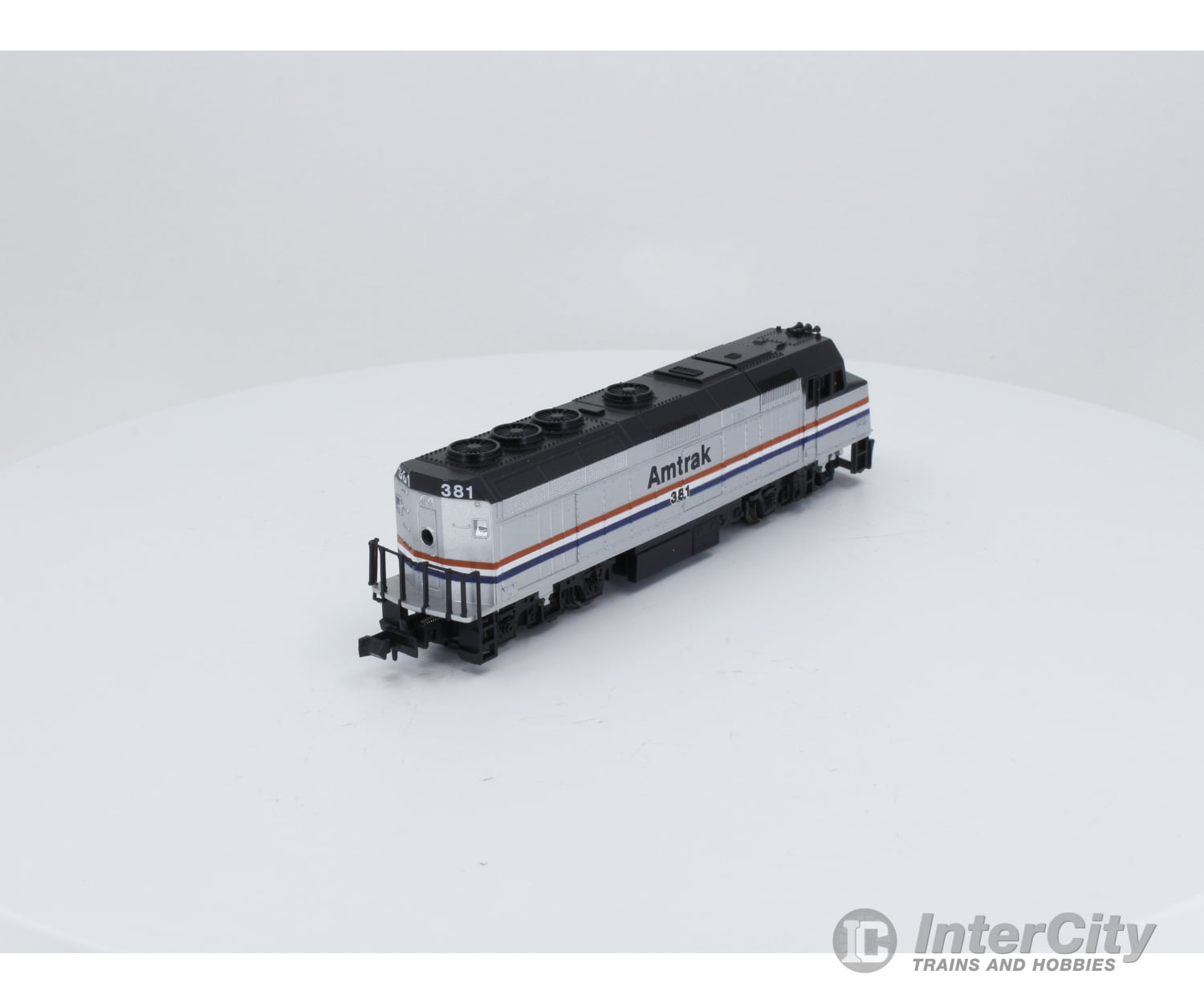 Life-Like 7641 N F-40 Locomotive Amtrak (Amtk) 381 Analog Dc (5) Locomotives