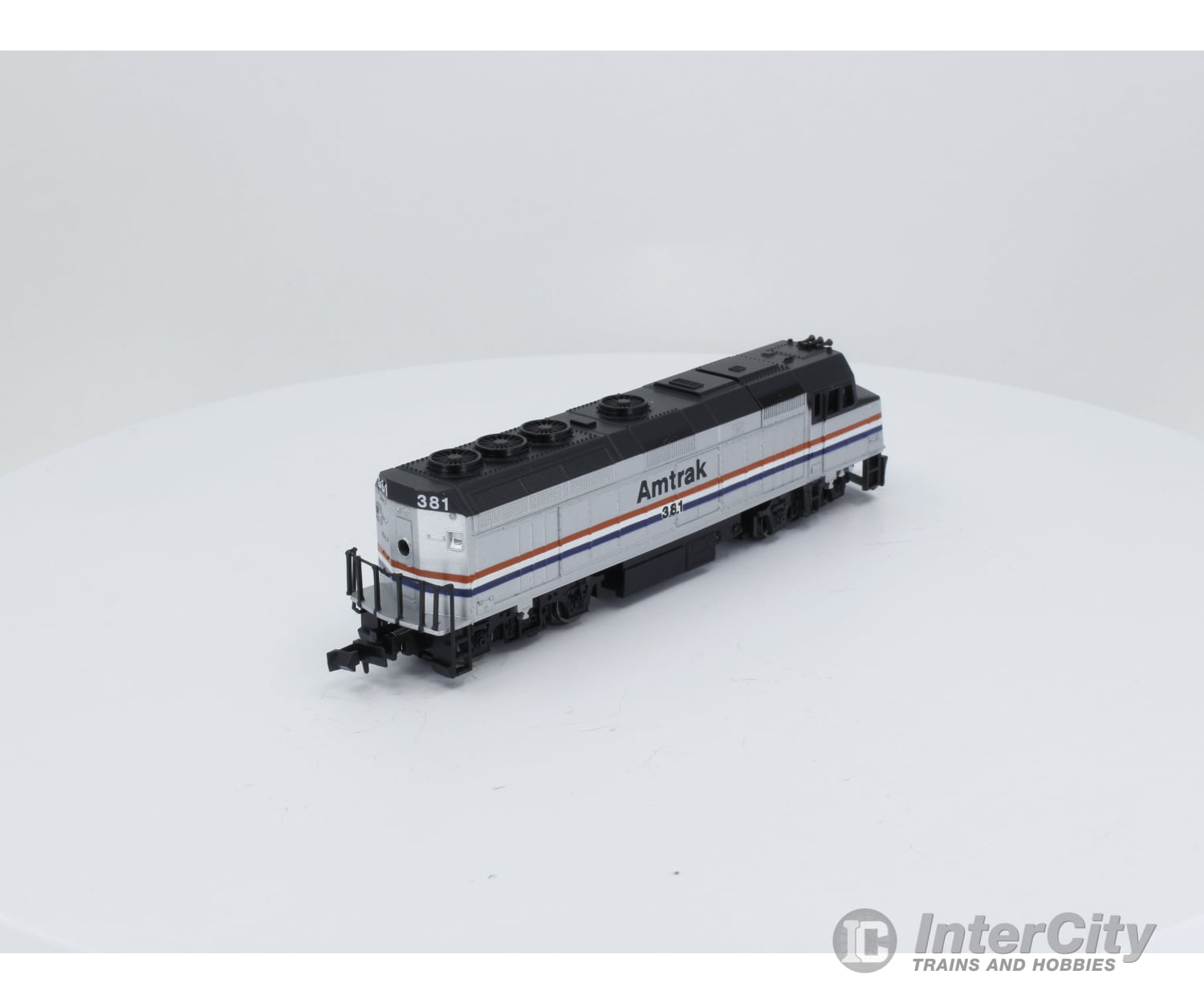 Life-Like 7641 N F-40 Locomotive Amtrak (Amtk) 381 Analog Dc (6) Locomotives