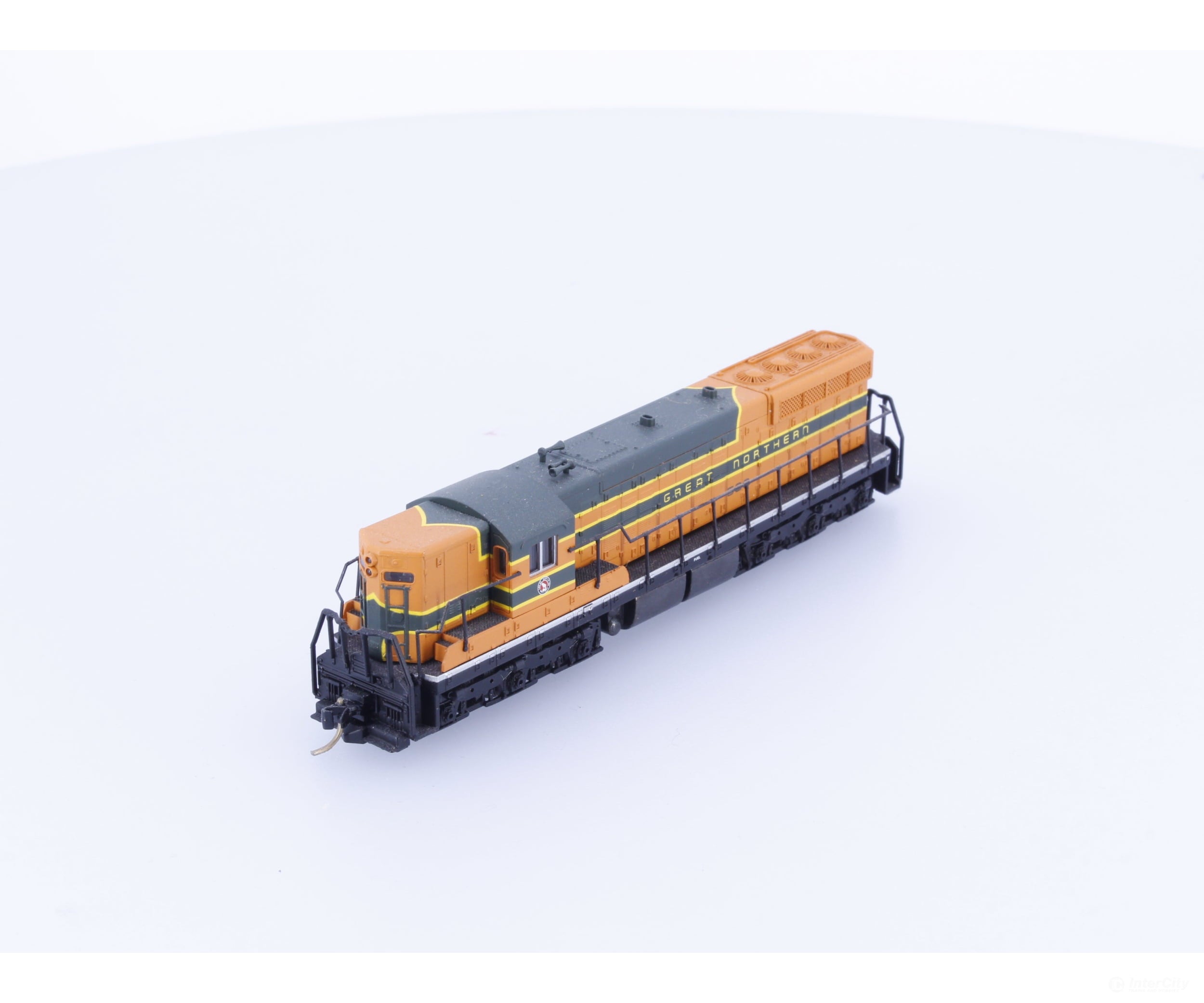 Life-Like 7763 N SD7 Diesel Locomotive Great Northern (GN) 566 Analog DC Locomotives