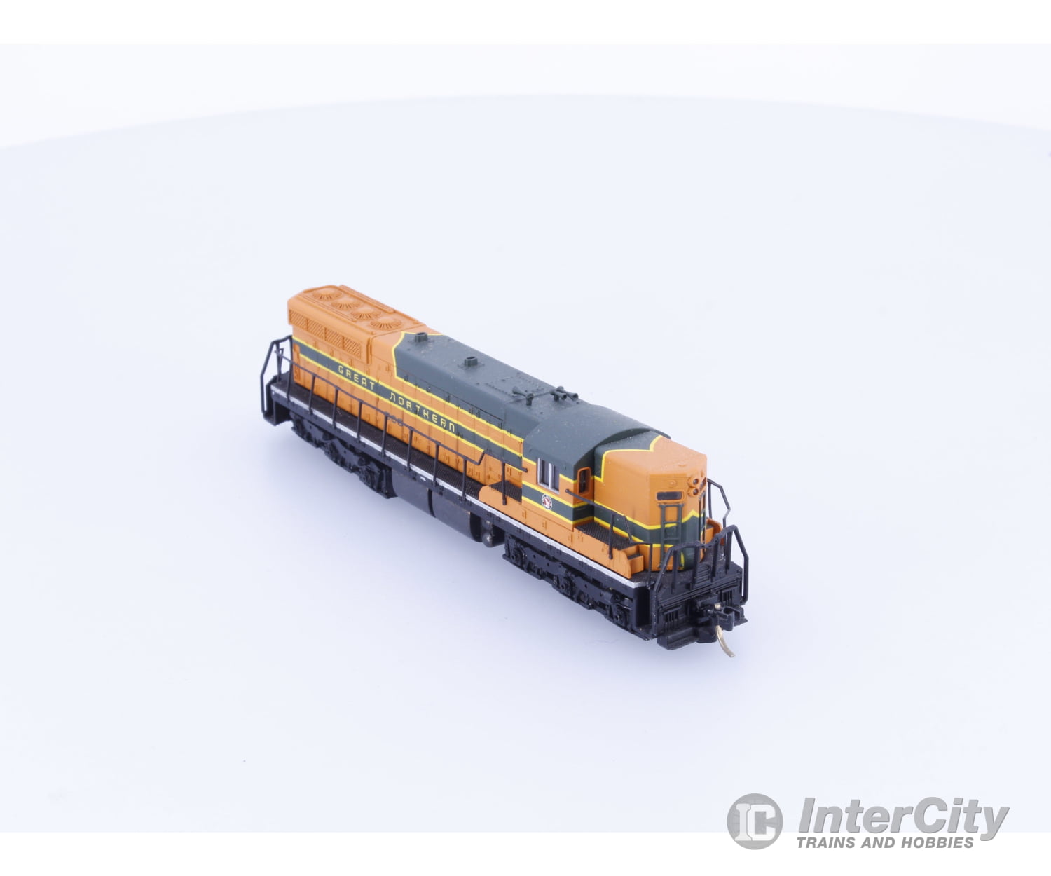 Life-Like 7763 N SD7 Diesel Locomotive Great Northern (GN) 566 Analog DC Locomotives