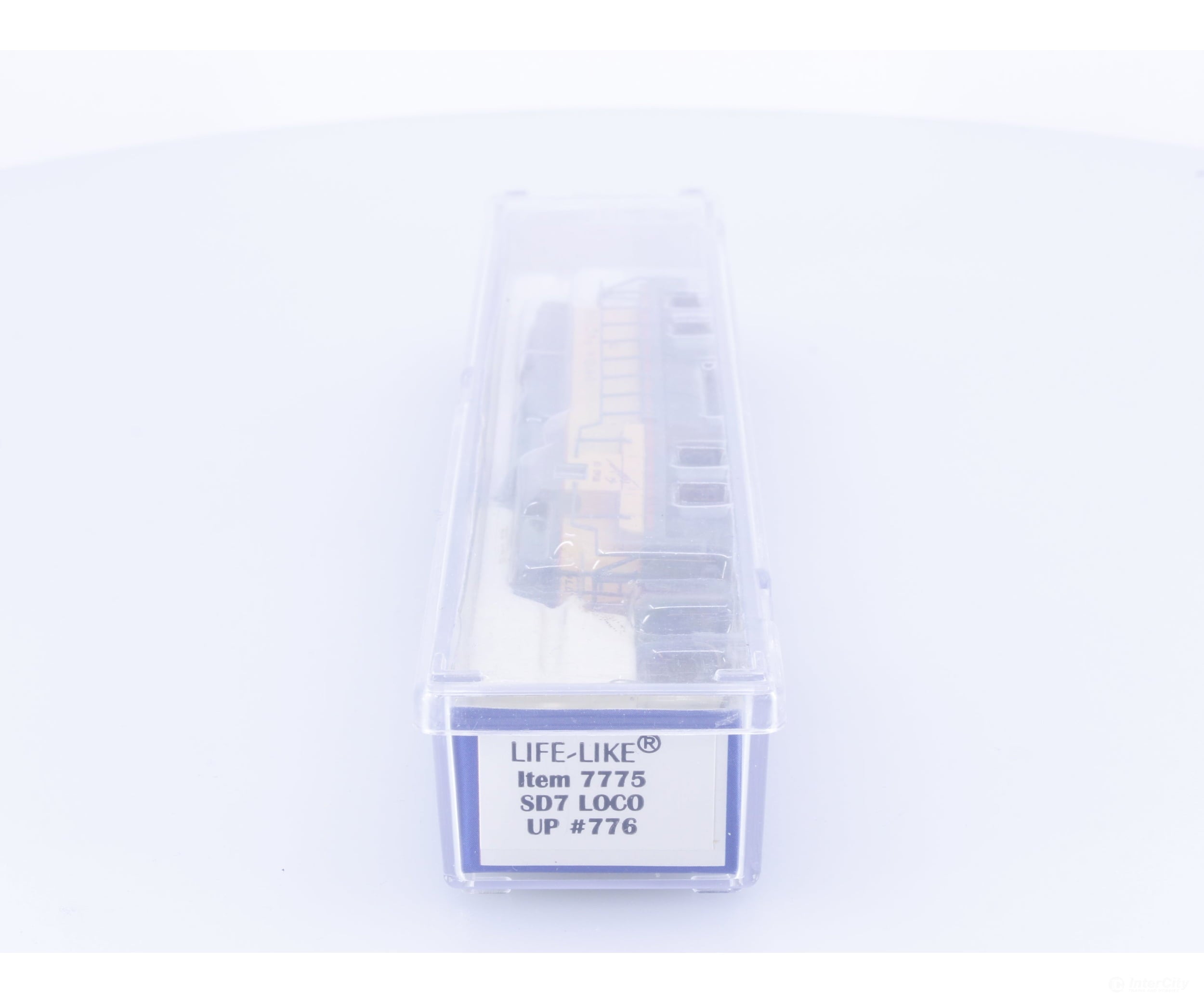 Life-Like 7775 N SD7 Diesel Locomotive Union Pacific (UP) 776 Analog DC Locomotives