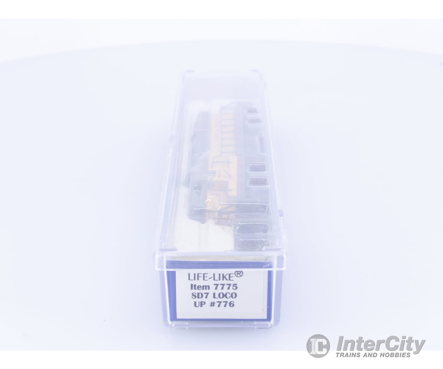 Life-Like 7775 N SD7 Diesel Locomotive Union Pacific (UP) 776 Analog DC Locomotives