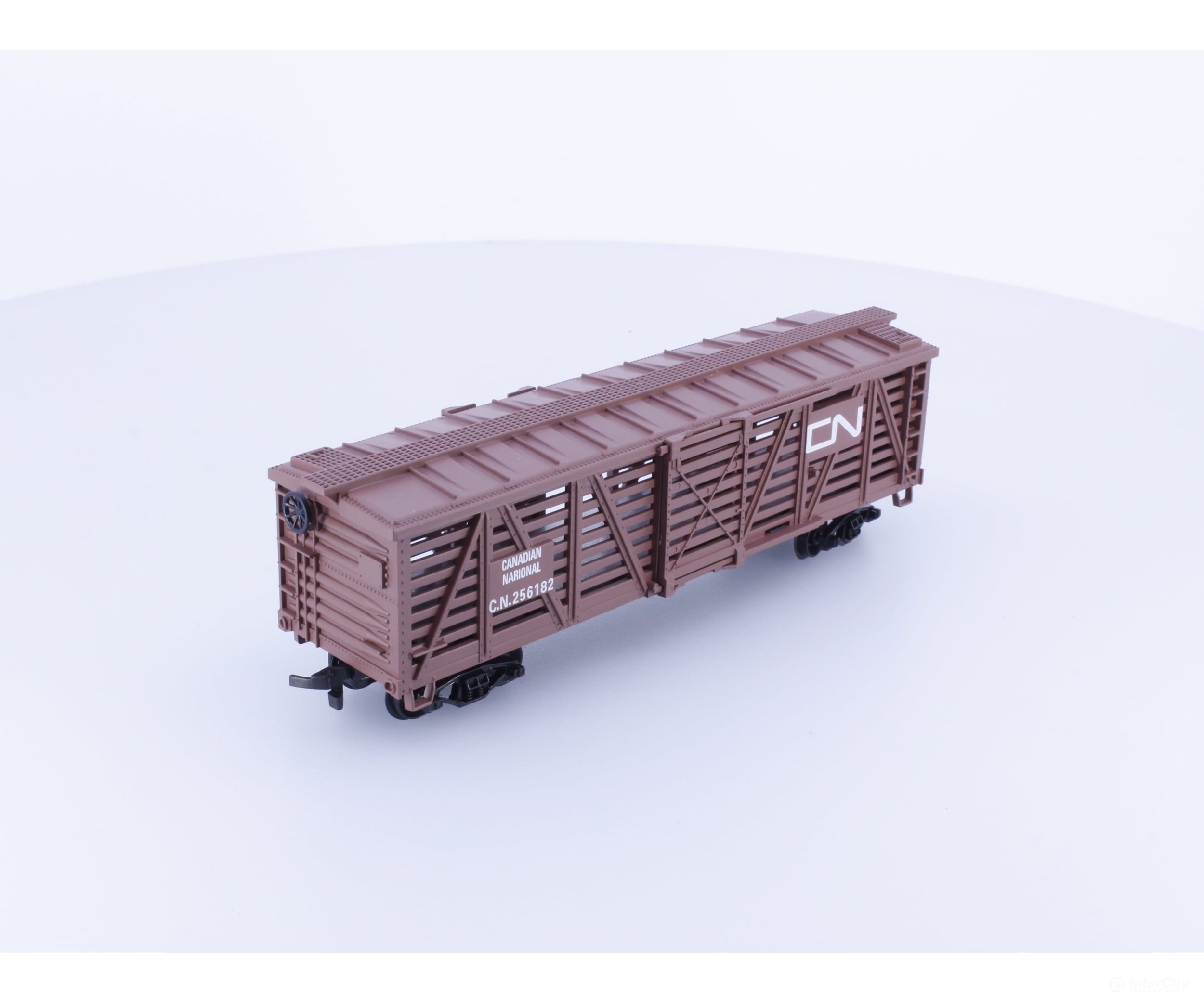Life-Like 8462I HO 40’ Stock Car Canadian National (CN) 256182 Freight Cars