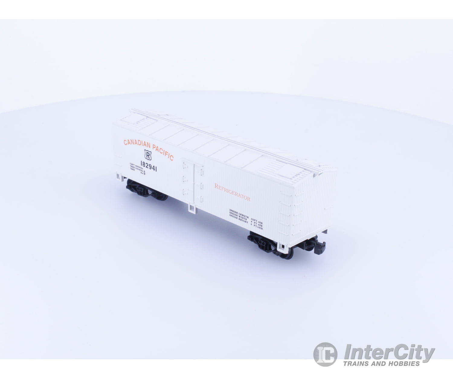 Life-Like 8462R HO 40’ Reefer Car Canadian Pacific (CP) 182941 Freight Cars
