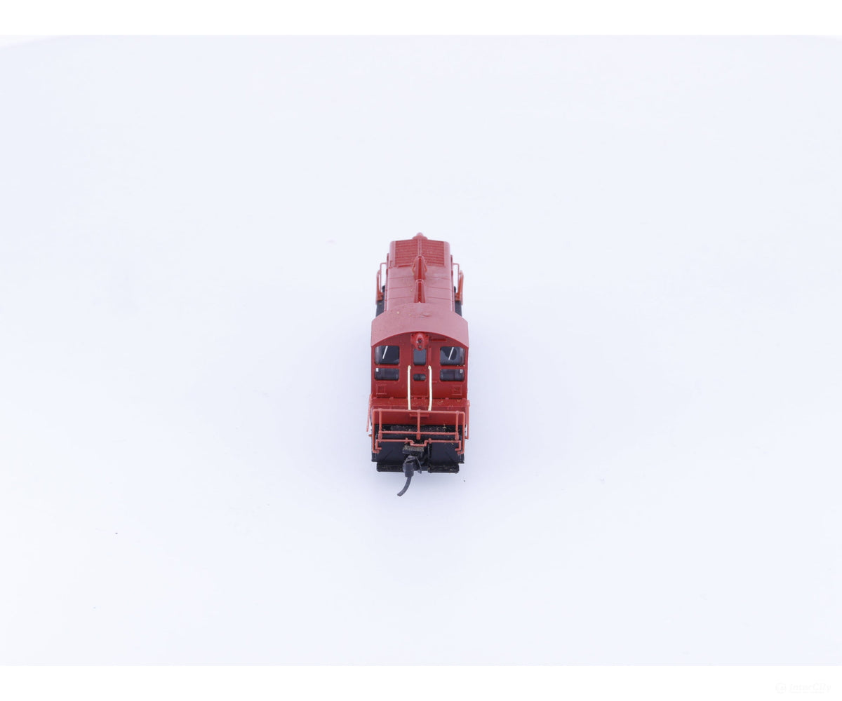 Lifelike 79504 N SW9/1200 Diesel Locomotive Canadian Pacific (CP) 328 Analog DC - Locomotives