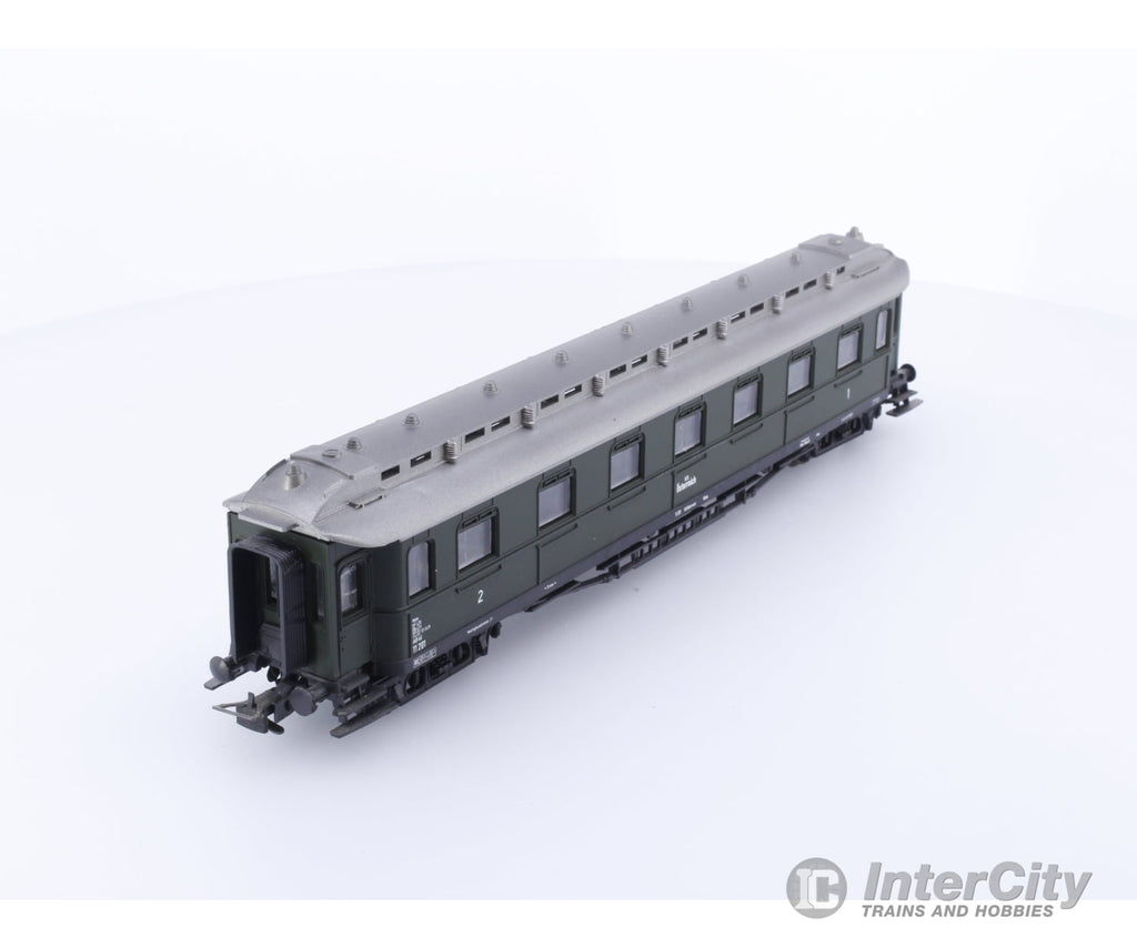 Liliput 290 03 HO OBB Dual Class Passenger Car 11201 European Passenger Cars