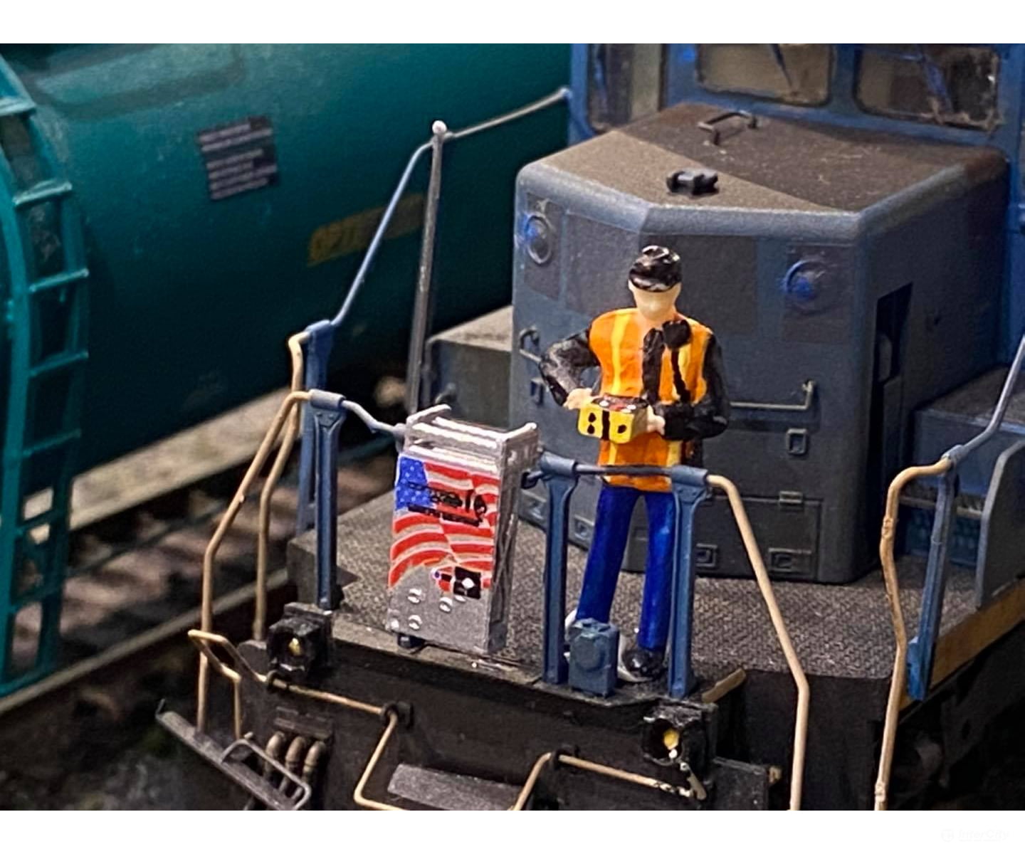 Mac Rail Mac-855 Ho Portable Remote Control Locomotive Box (2 Pack) Detailing Parts