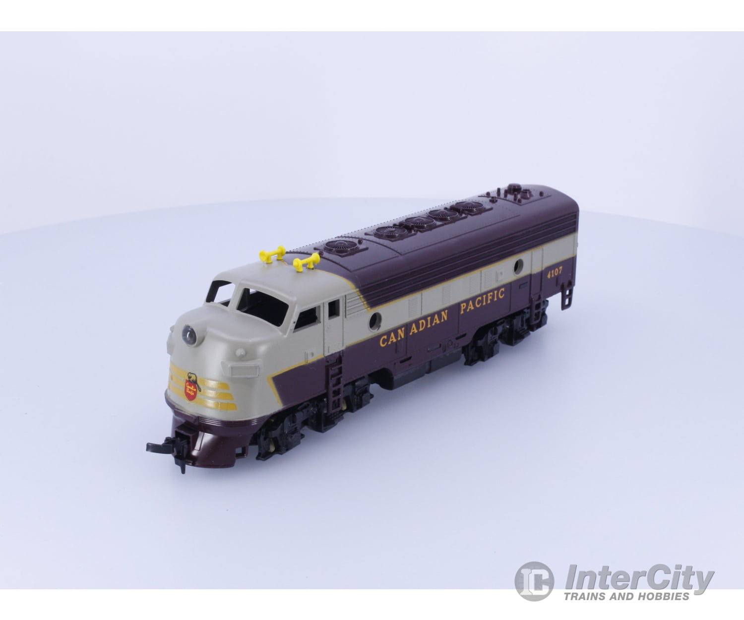 Mantua 402-80 HO F7 Canadian Pacific (CP) 4107 Analog DC Locomotives