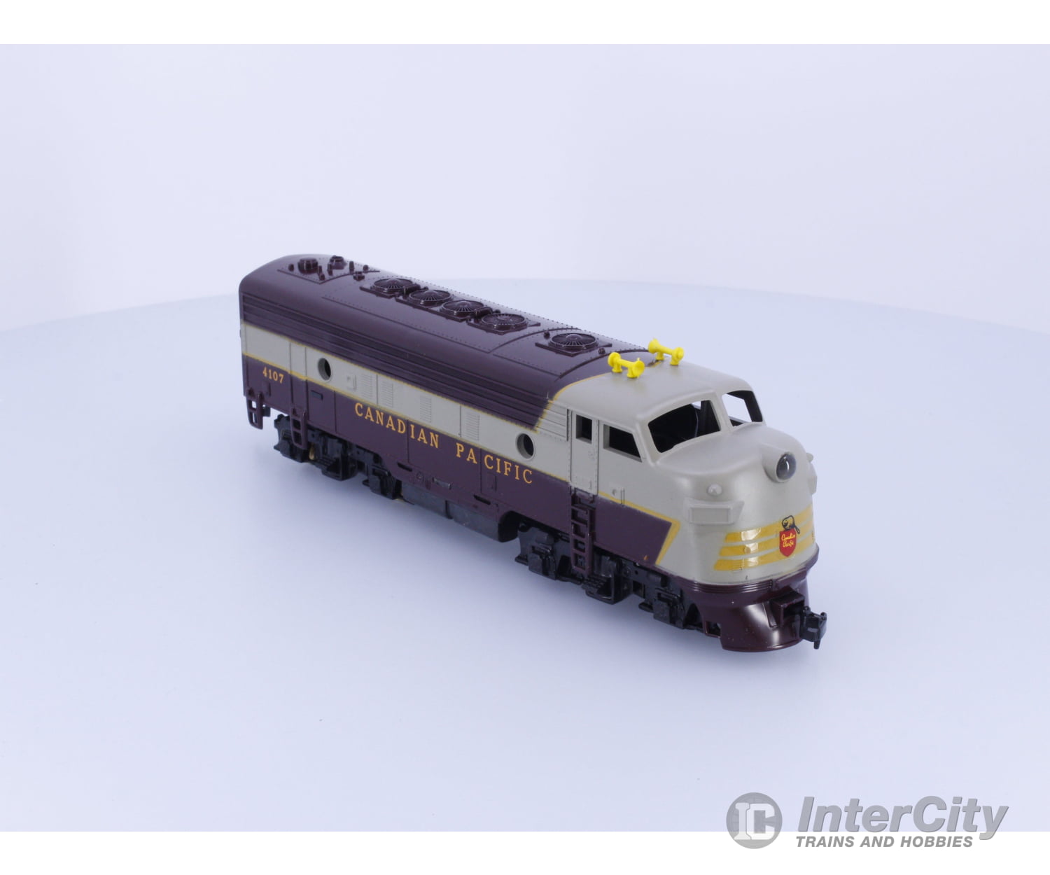 Mantua 402-80 HO F7 Canadian Pacific (CP) 4107 Analog DC Locomotives