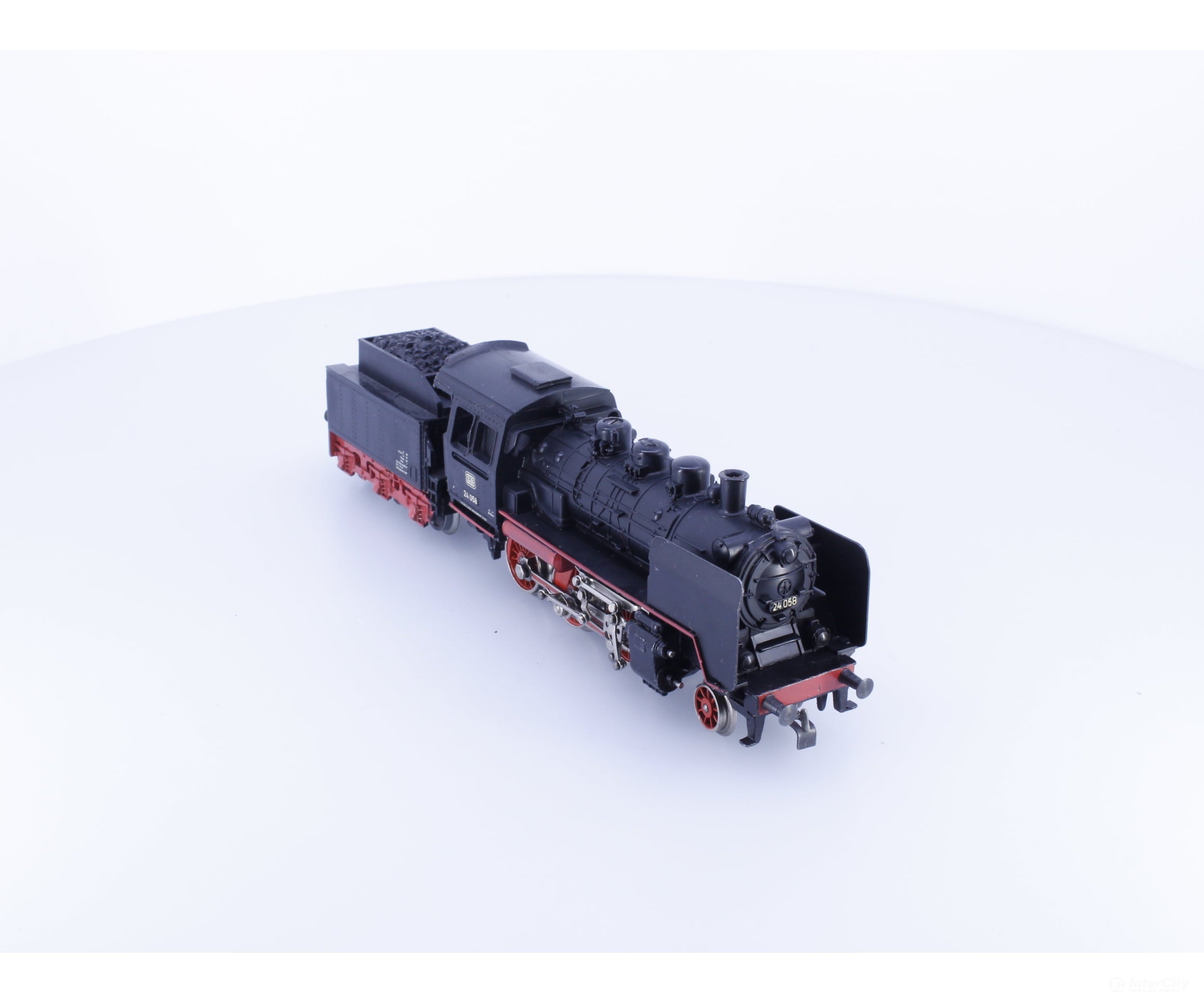 Marklin 3003 HO DB BR24 Diesel Locomotive 24058 Analog AC - European Locomotives