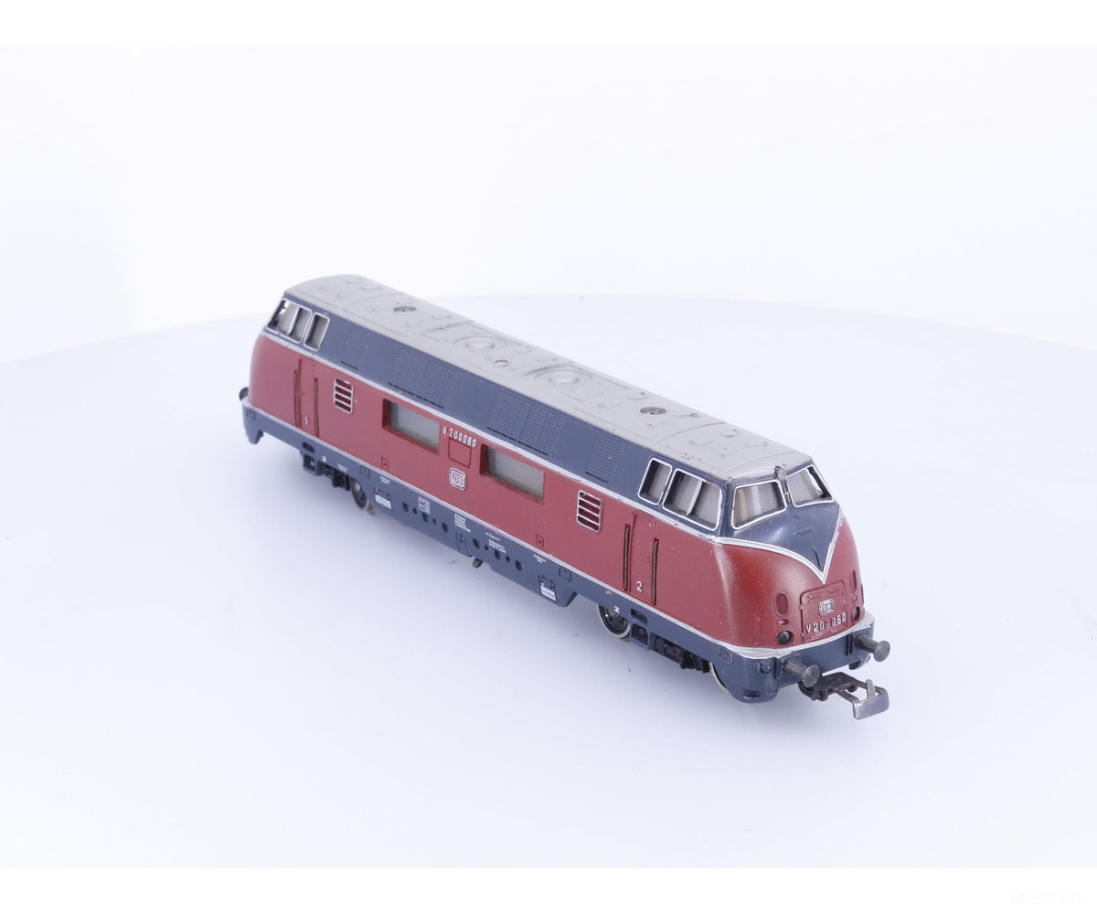 Marklin 3021 HO DB V200 Diesel Locomotive 200060 Analog AC - European Locomotives