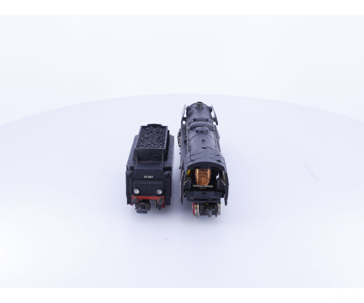 Marklin 3048 HO DB BR01 4-6-2 Steam Locomotive 01097 Analog AC - European Locomotives
