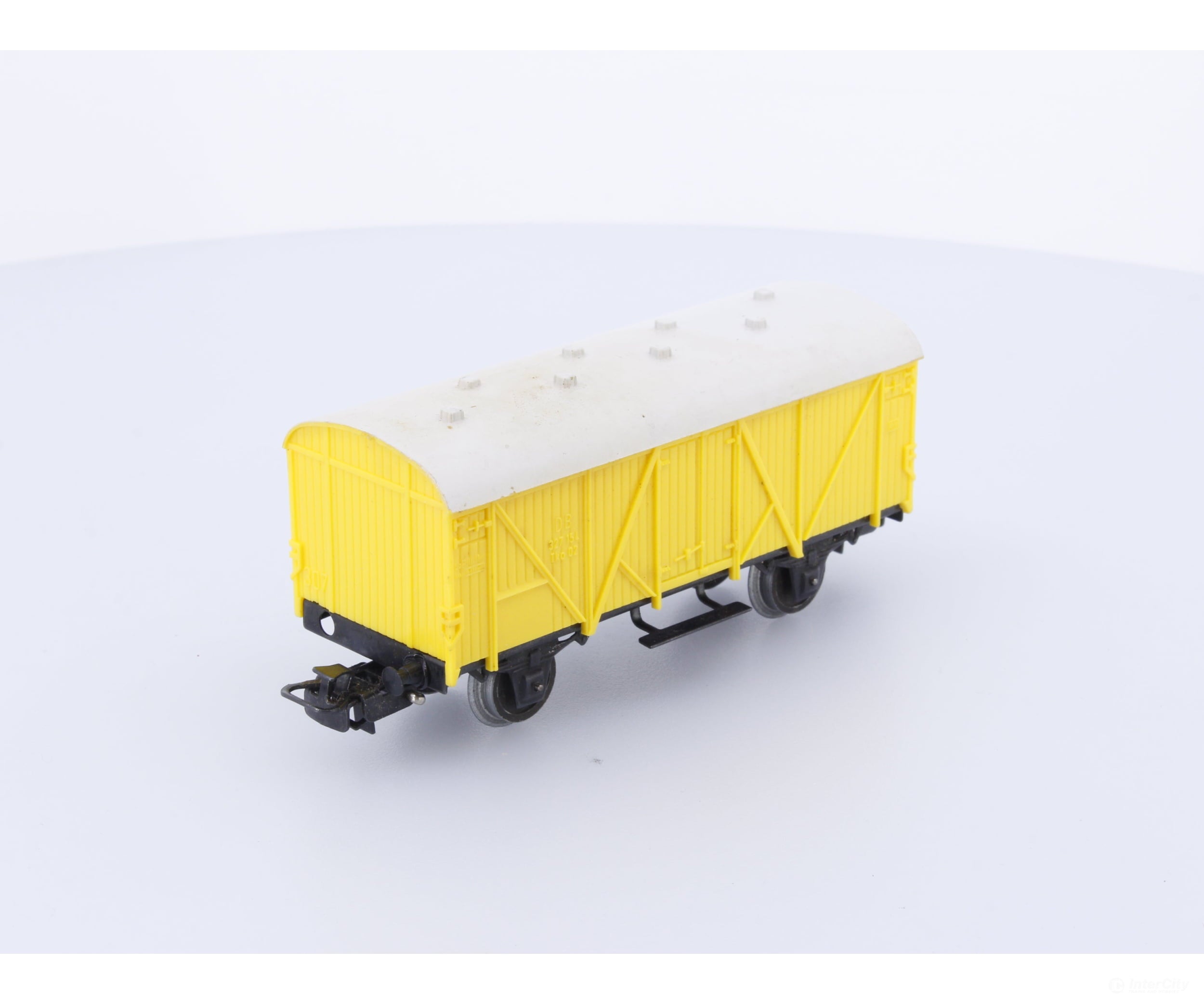 Marklin 327154 HO DB Jamaica Box Car Undecorated 327154 European Freight Cars