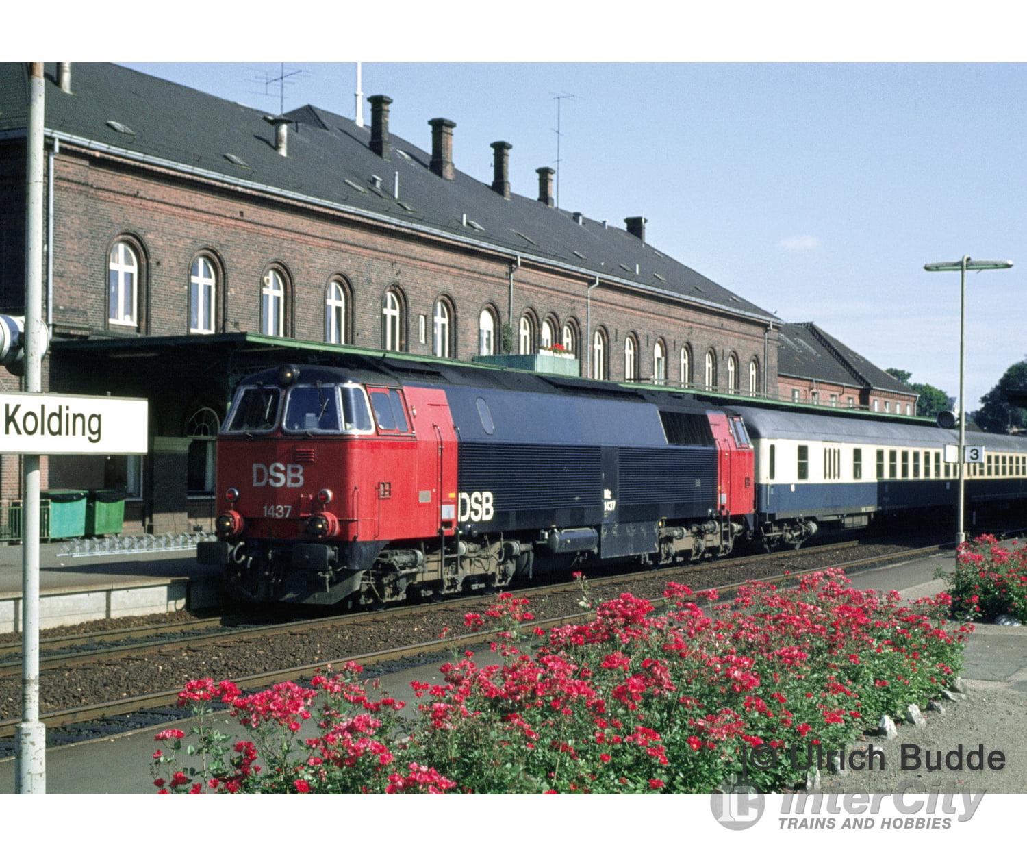 Marklin 38290 HO DSB Class MZ Diesel Locomotive MFX+ Digital Sound European Locomotives