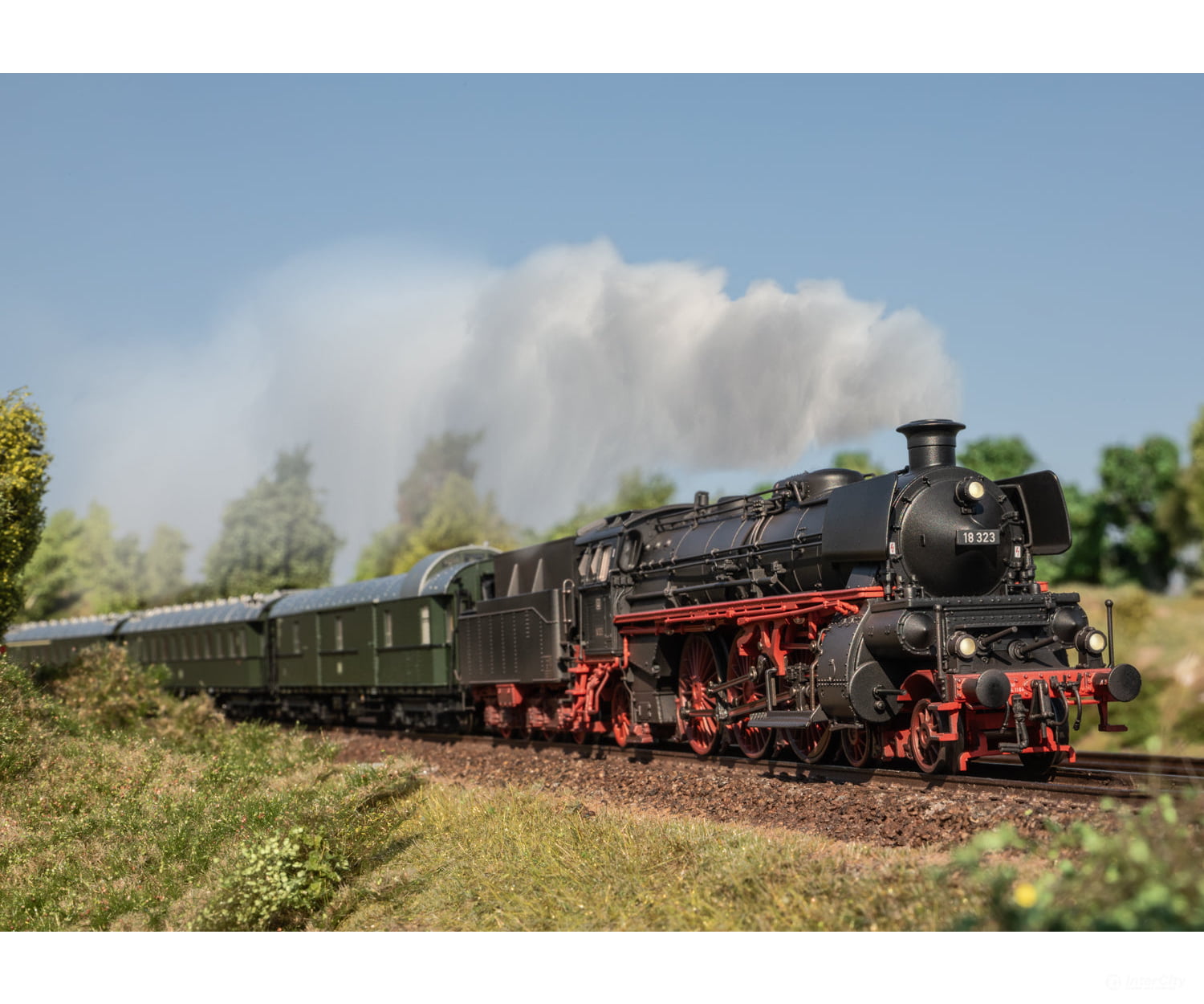 Marklin 38327 HO DB Steam Locomotive Road Number 18 323 MFX Digital Sound - European Locomotives