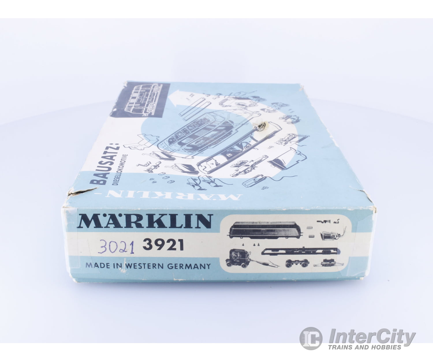 Marklin 3921 HO V200 Diesel Locomotive DB (Germany) 200027 Analog AC Locomotives