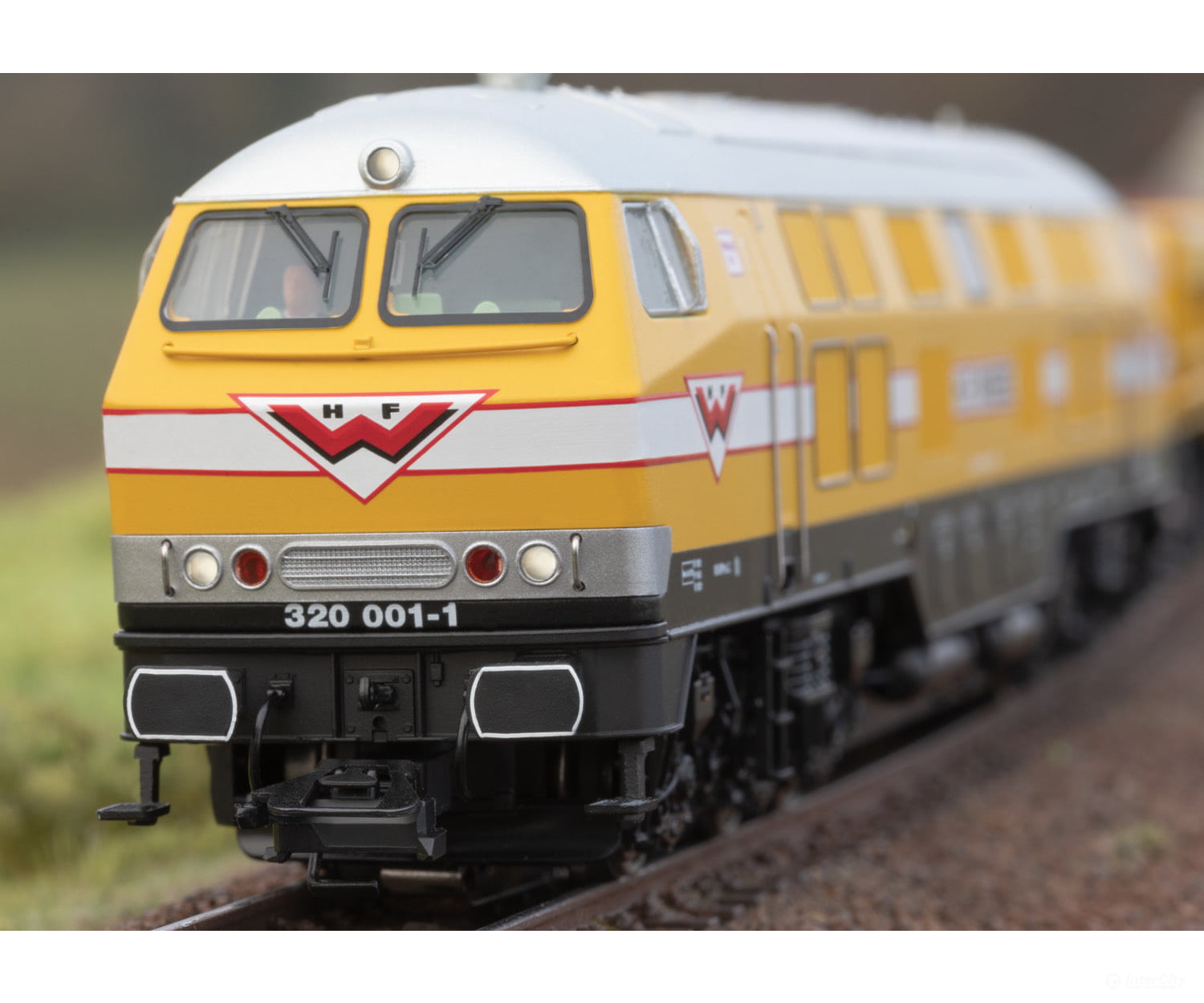 Marklin 39321 Diesel Locomotive 320 001-1 - Default Title (IC-MARK-39321)