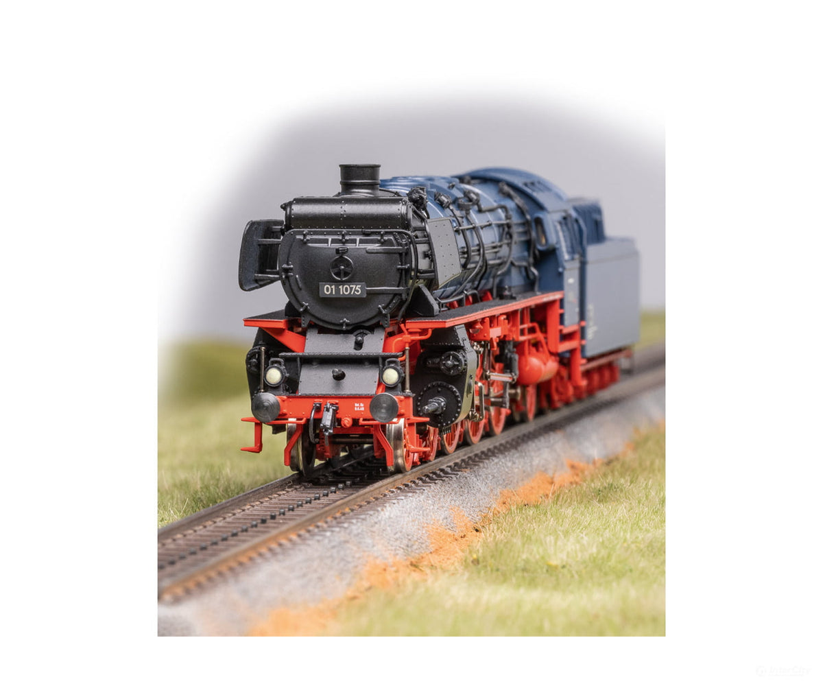 Marklin 39761 HO DB Class 01.10 Older Design Steam Locomotive MFX+ Digital Sound (MHI Exclusive Item) - European