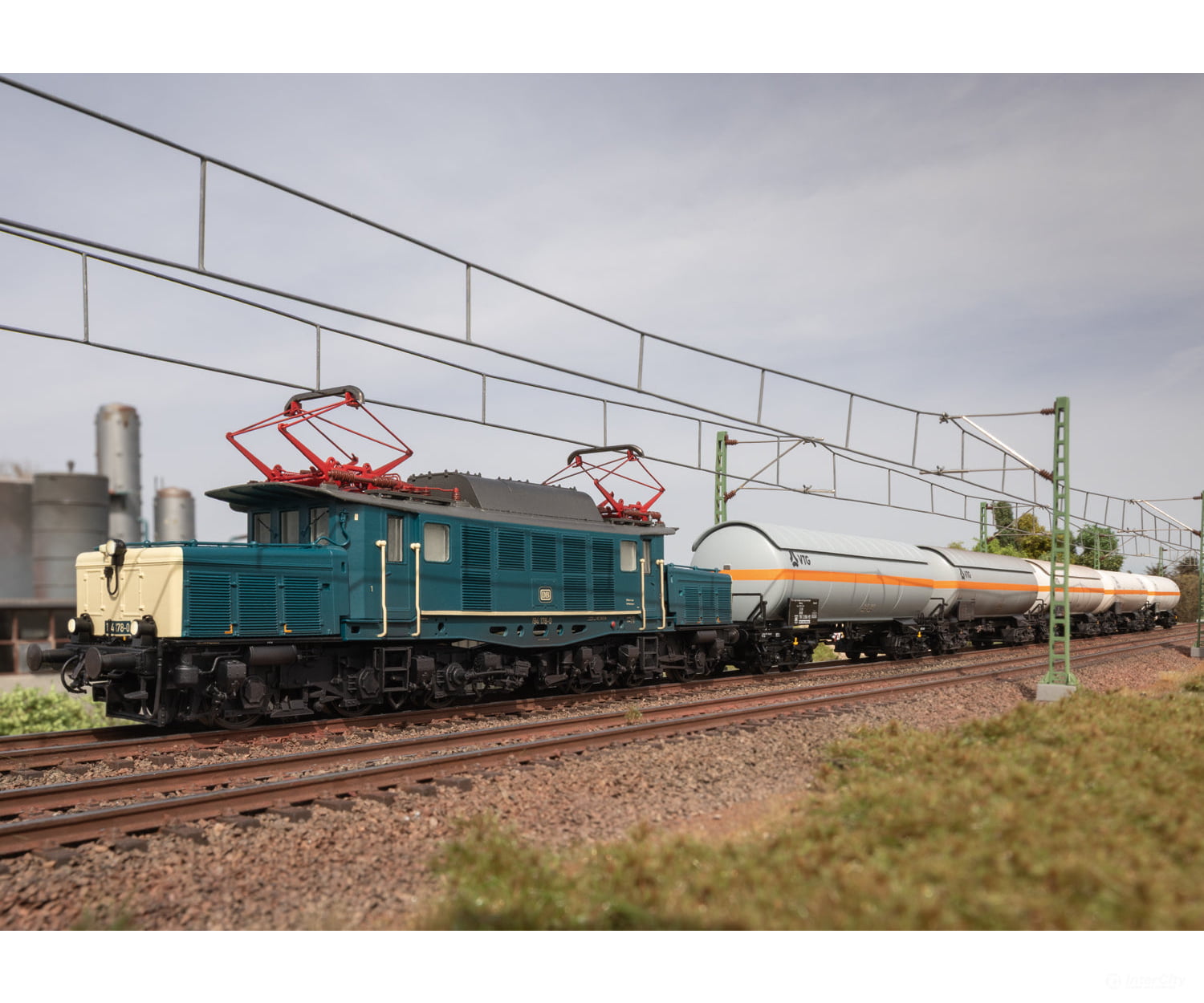 Marklin 39994 HO DB Class 194 Electric Locomotive MFX + Digital Sound (MHI Exclusive Item) European Locomotives