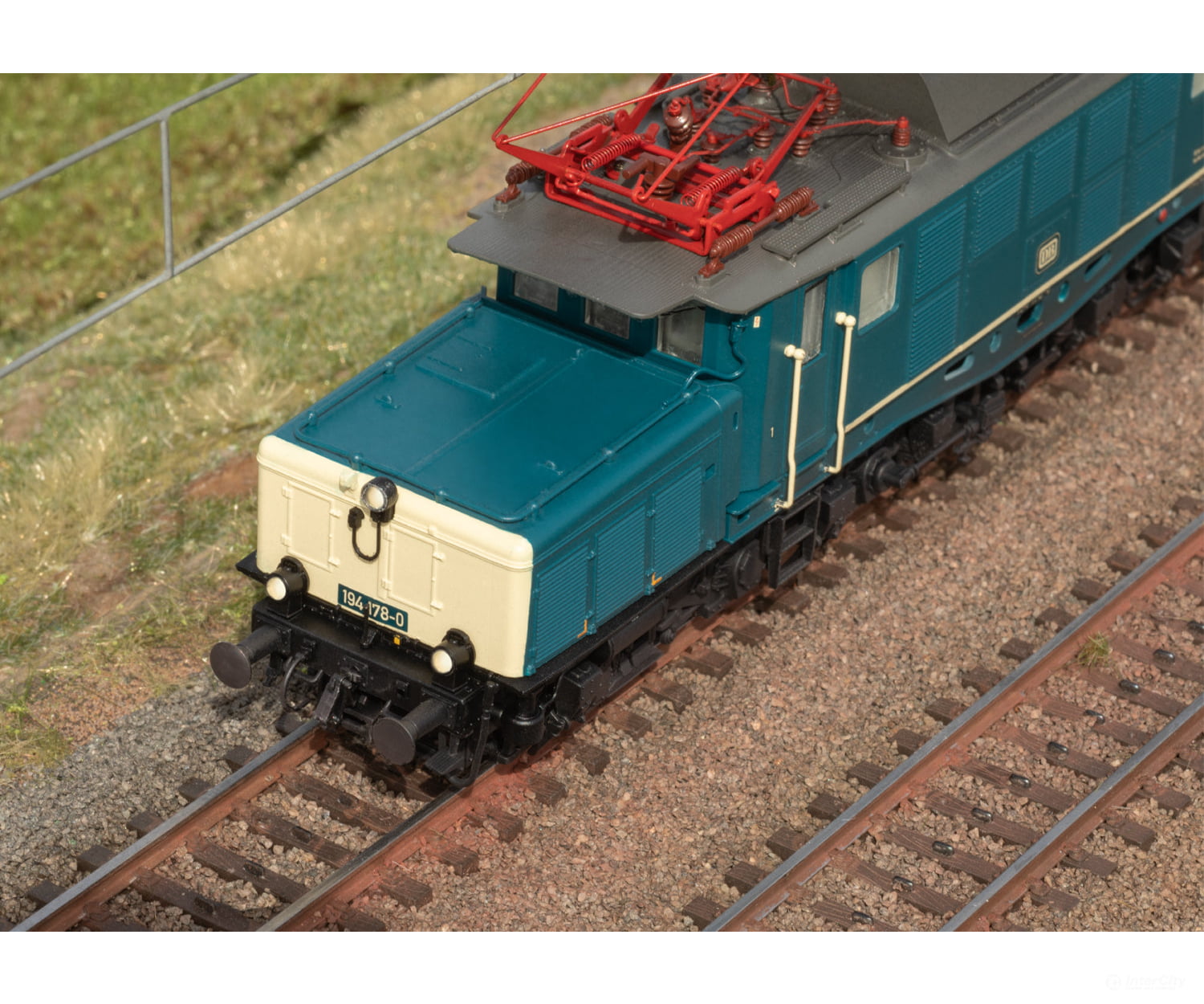 Marklin 39994 HO DB Class 194 Electric Locomotive MFX + Digital Sound (MHI Exclusive Item) European Locomotives
