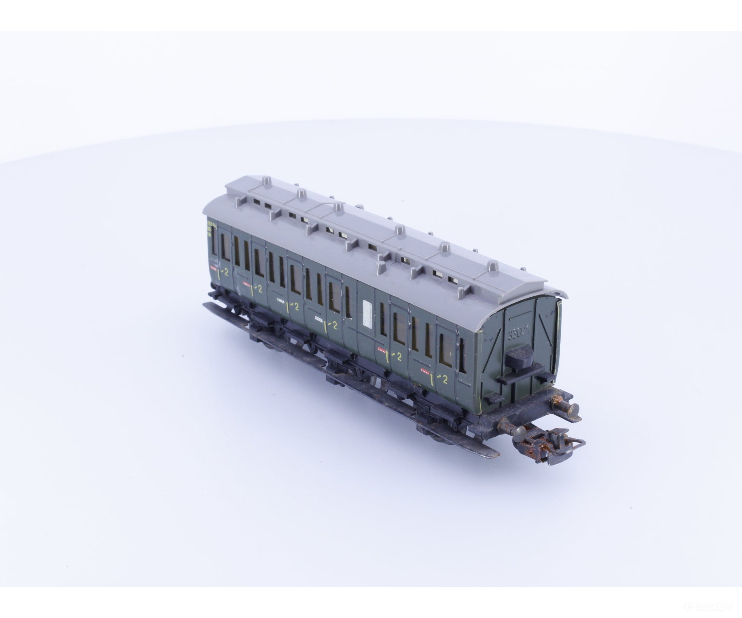 Marklin 4004 HO DB 2nd Class Passenger Car (#2) - European Passenger Cars