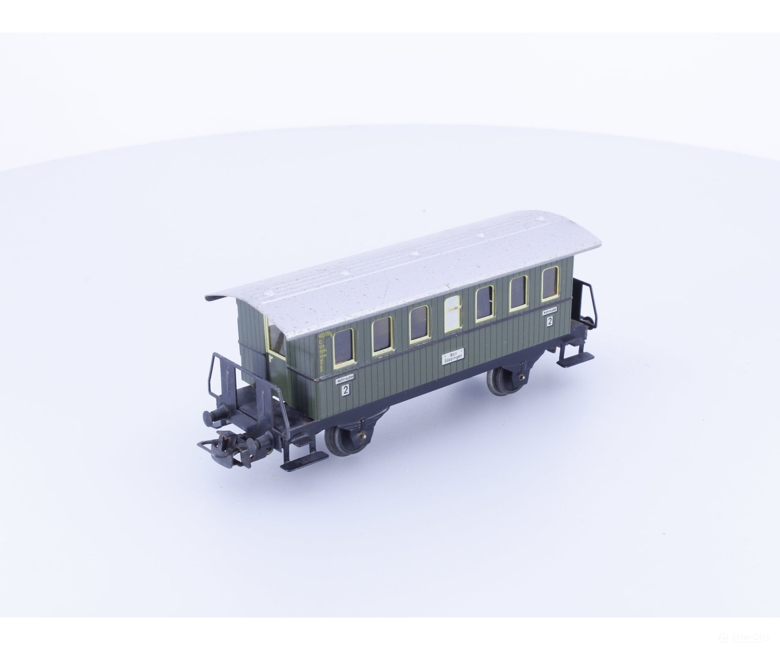 Marklin 4040 HO DB 2nd Class Passenger Car (#1) - European Passenger Cars