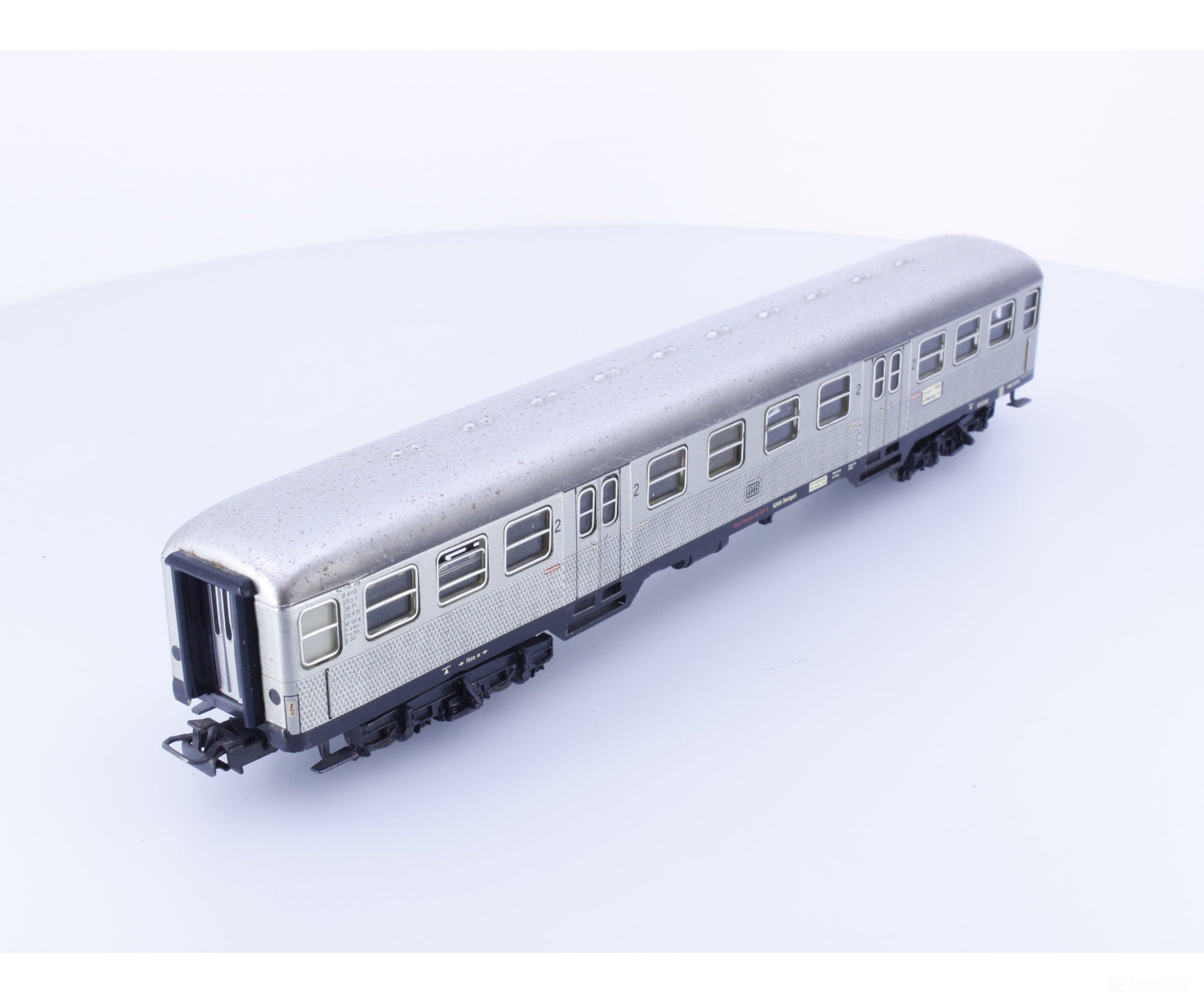 Marklin 4042 HO DB Silberling 2nd Class Passenger Car (#1) - European Passenger Cars