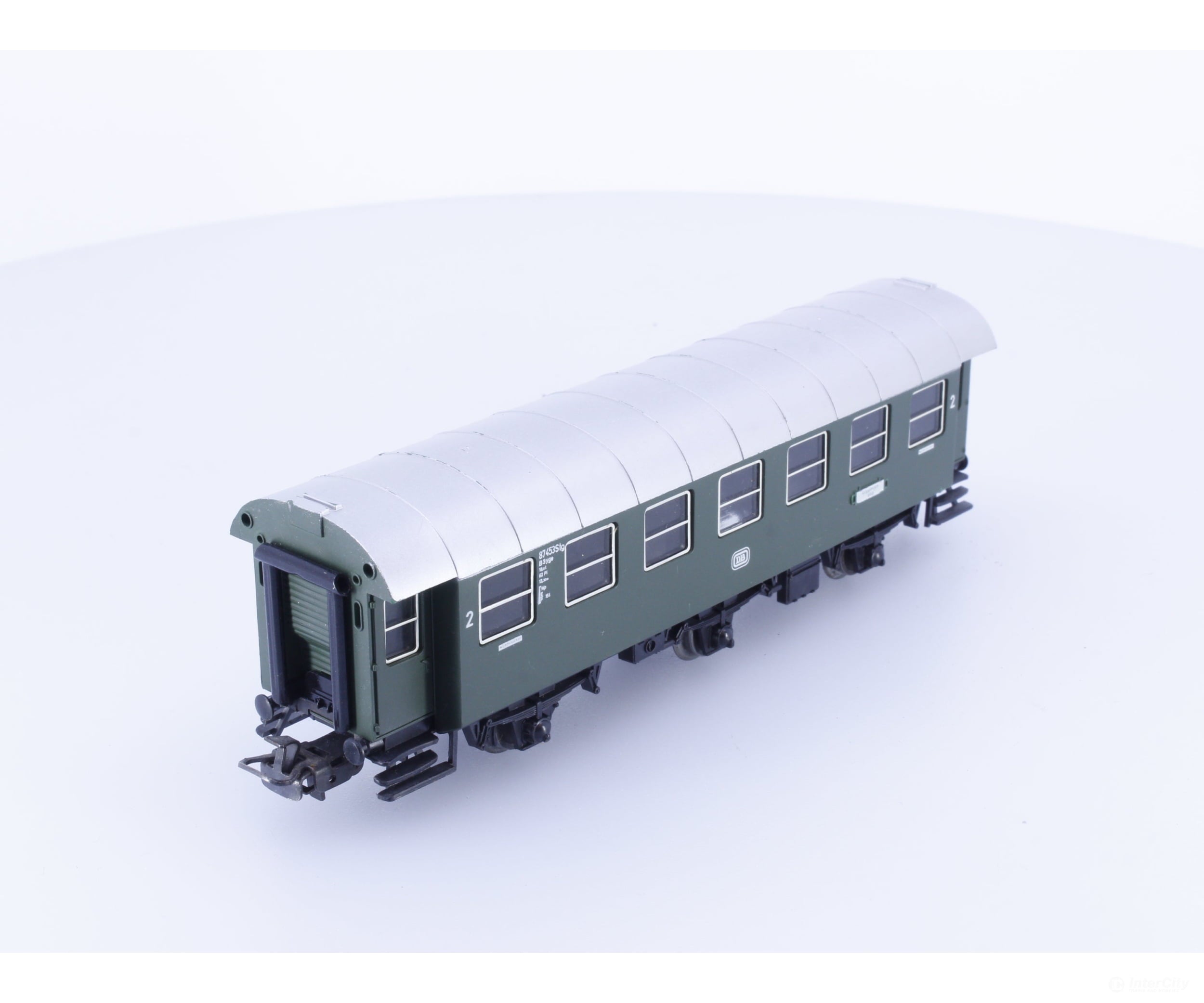 Marklin 4079 HO DB 2nd Class Passenger Car (#1) - European Passenger Cars