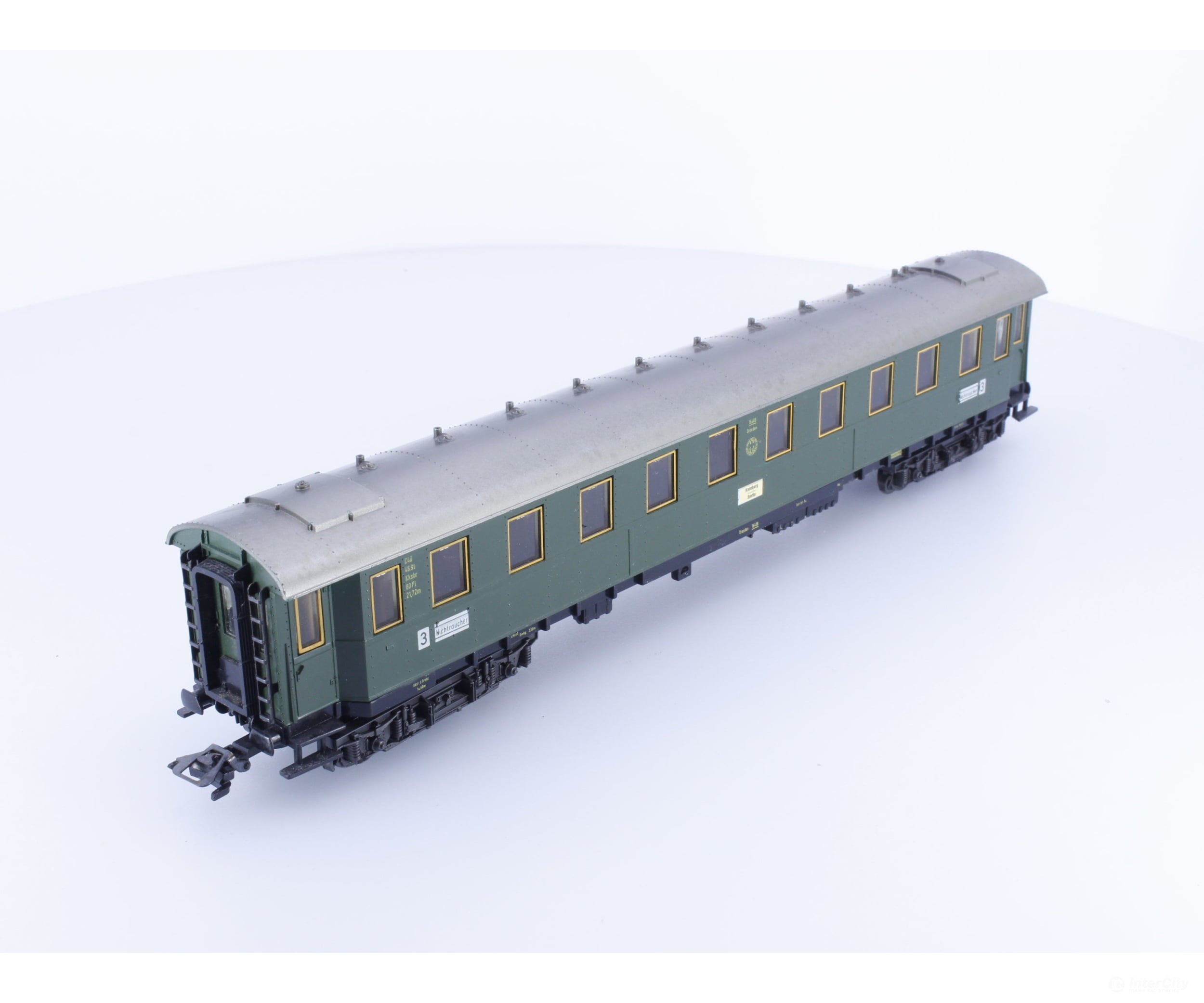 Marklin 4141 HO DR 3rd Class Passenger Car (#2) - European Passenger Cars