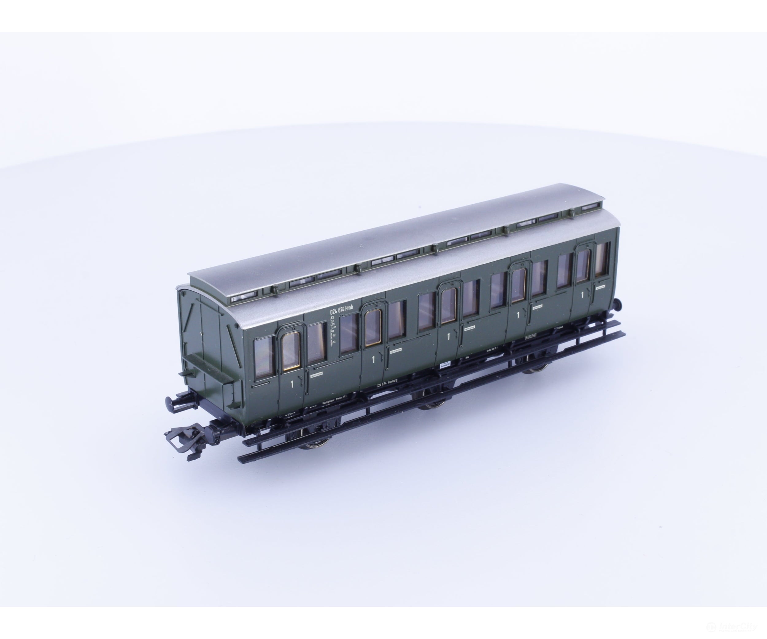 Marklin 4200 HO DB 1st Class Passenger Car - European Passenger Cars