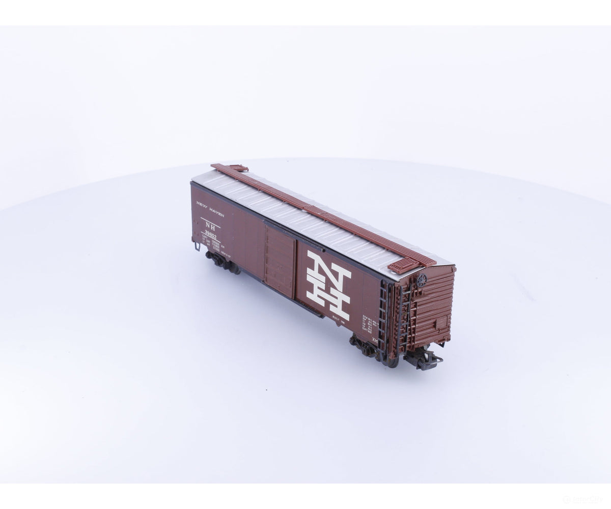 Marklin 4573 HO Box Car Single Door New York New Haven and Hartford Railroad (NH) 39852 - Freight Cars