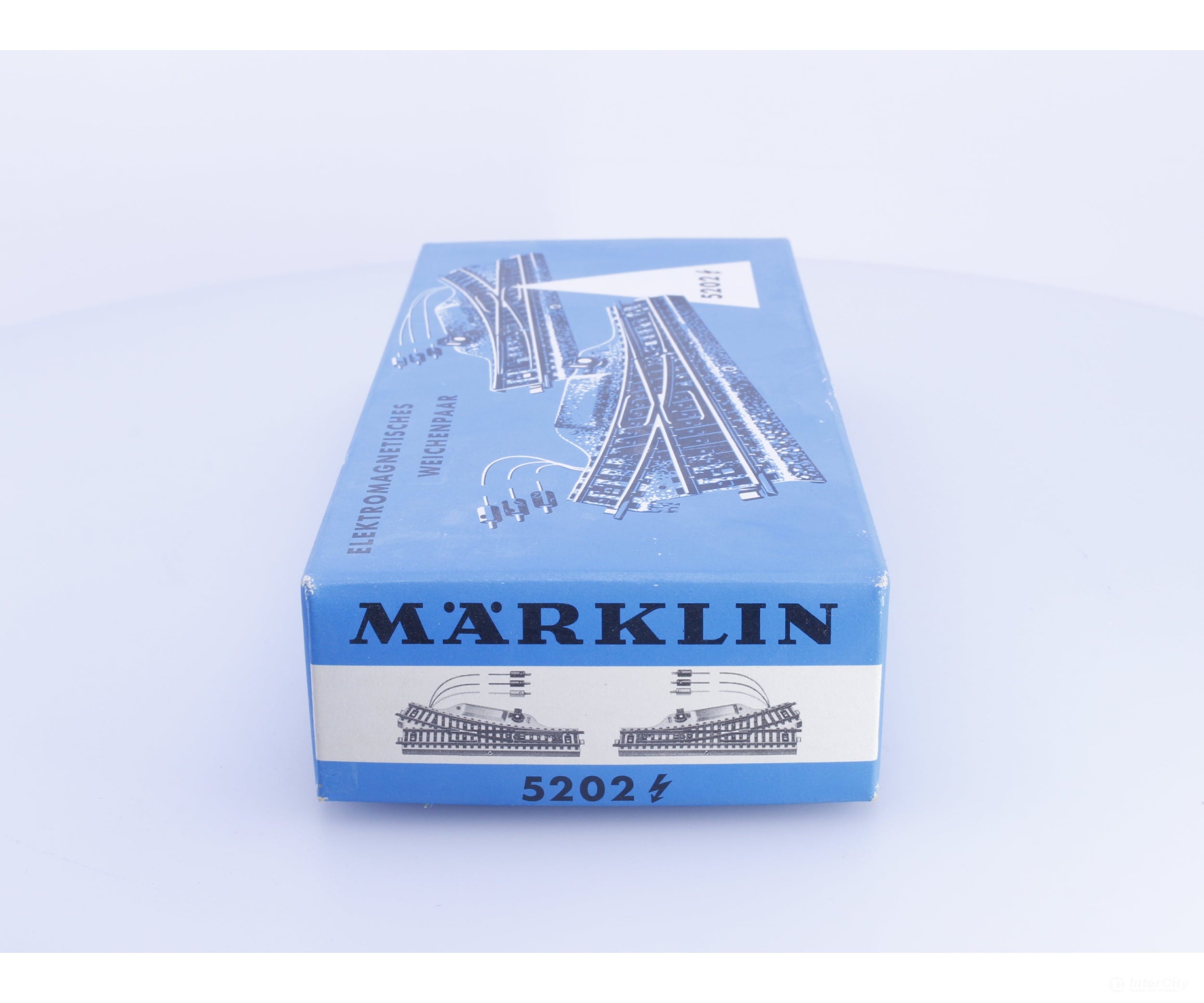 Marklin 5202 HO Right/Left Electric Turnout Pair M Track #2 - Track & Turnouts