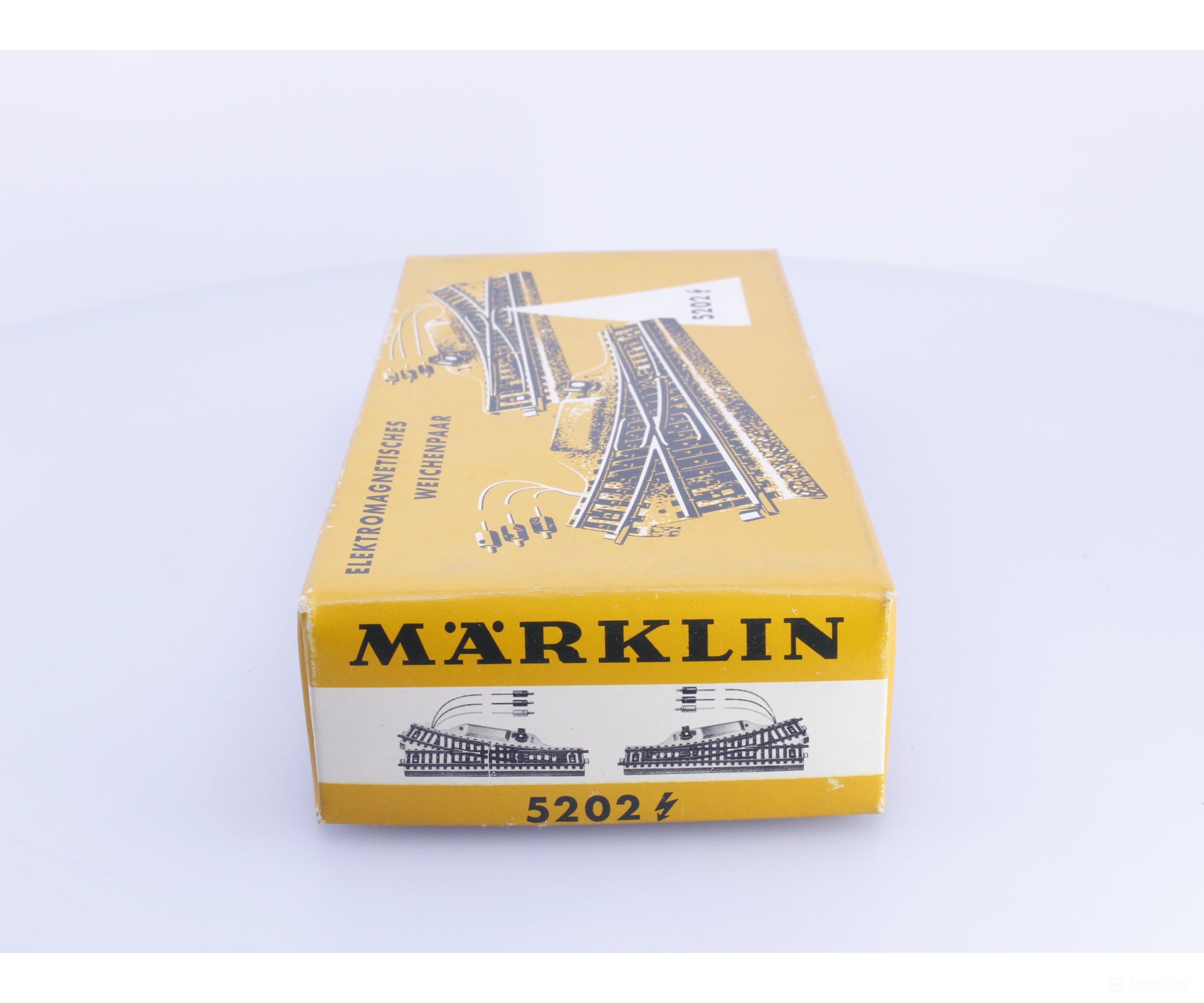 Marklin 5202 HO Right/Left Electric Turnout Pair M Track #3 - Track & Turnouts